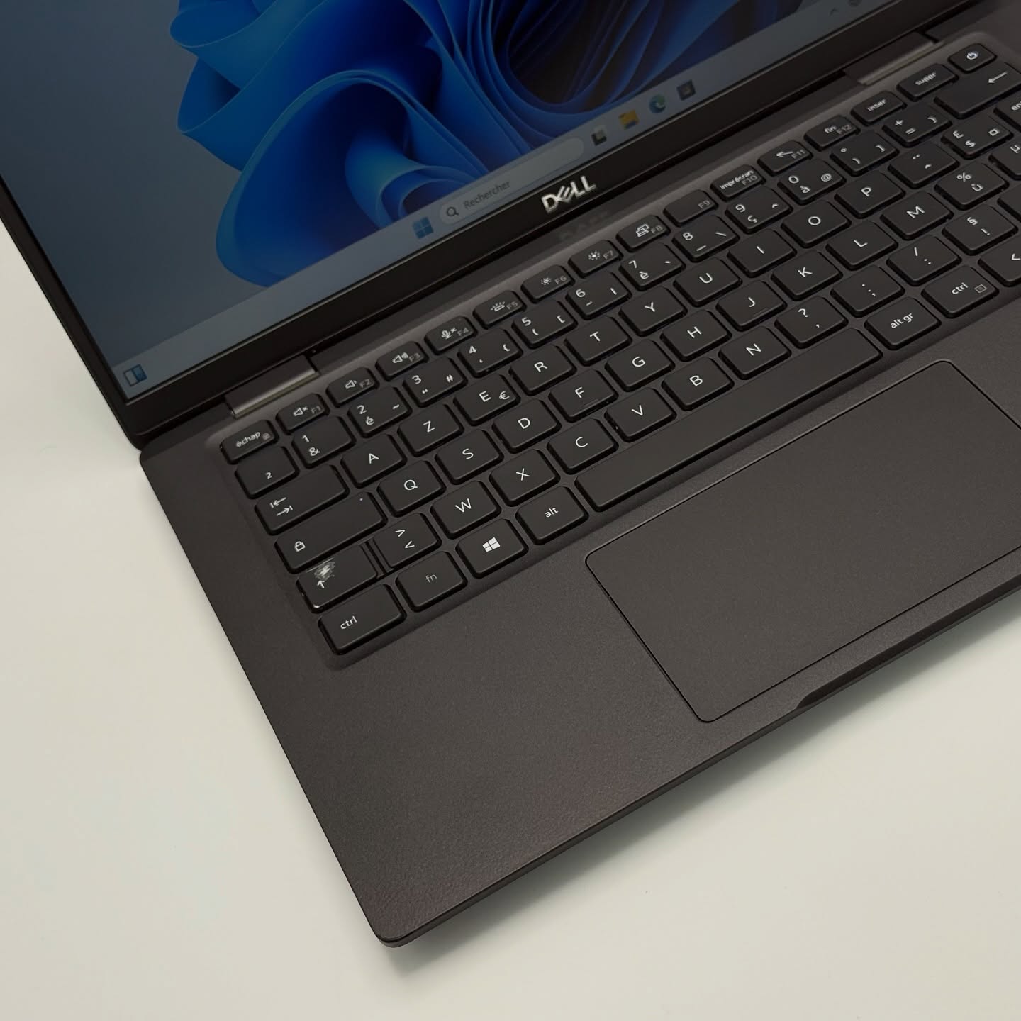 DELL LATITUDE 7420 Carbone / 11th i5-1145G7 / 16Go DDR4x / 256SSD / 14” FHD – Image 8