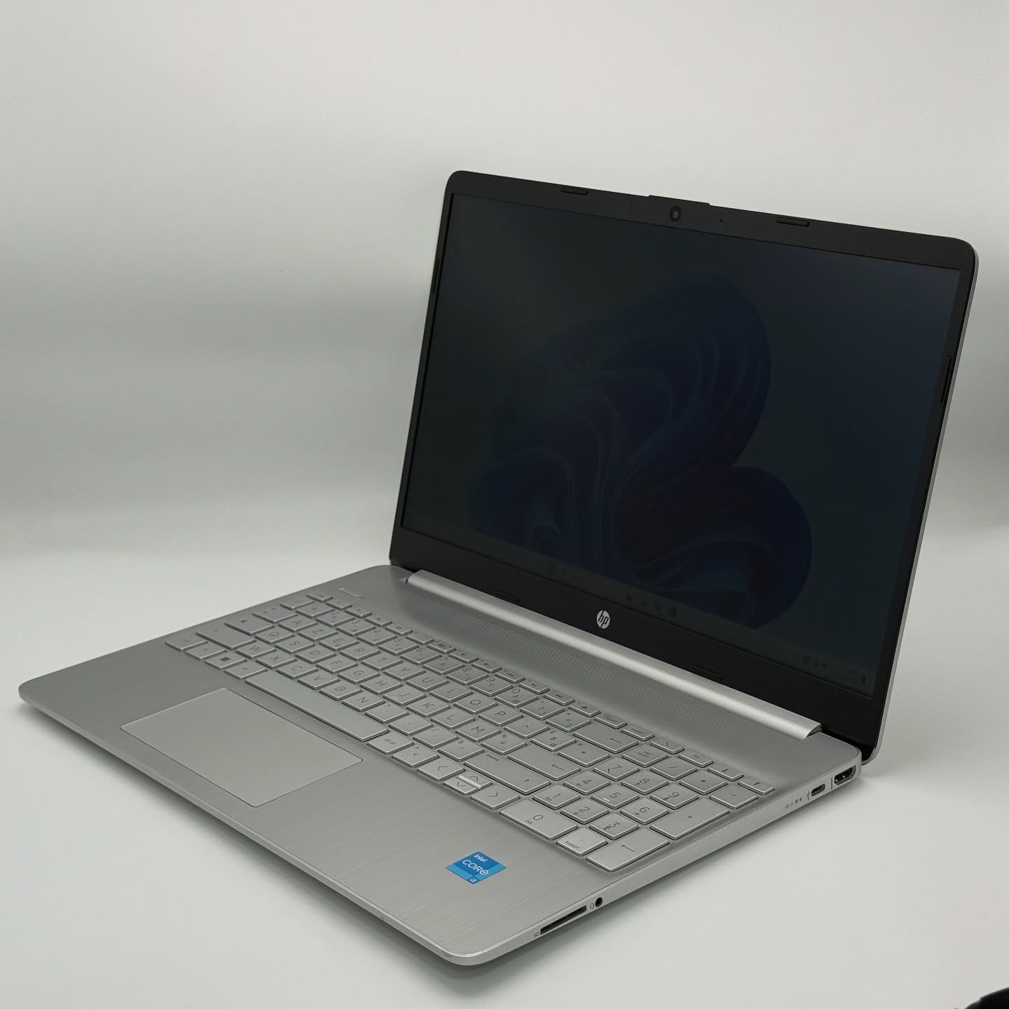 HP LAPTOP 15 / 12th I3-1215U / 8Go DDR4 / 256SSD / 15.6” FHD – Image 2