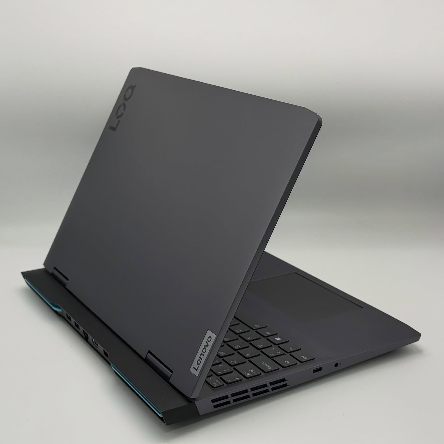 LENOVO LOQ 16 / 13th I7-13620H / NVIDIA RTX 4050 6Go / 16Go DDR5 / 512SSD / 16” FHD+ 144Hz – Image 5