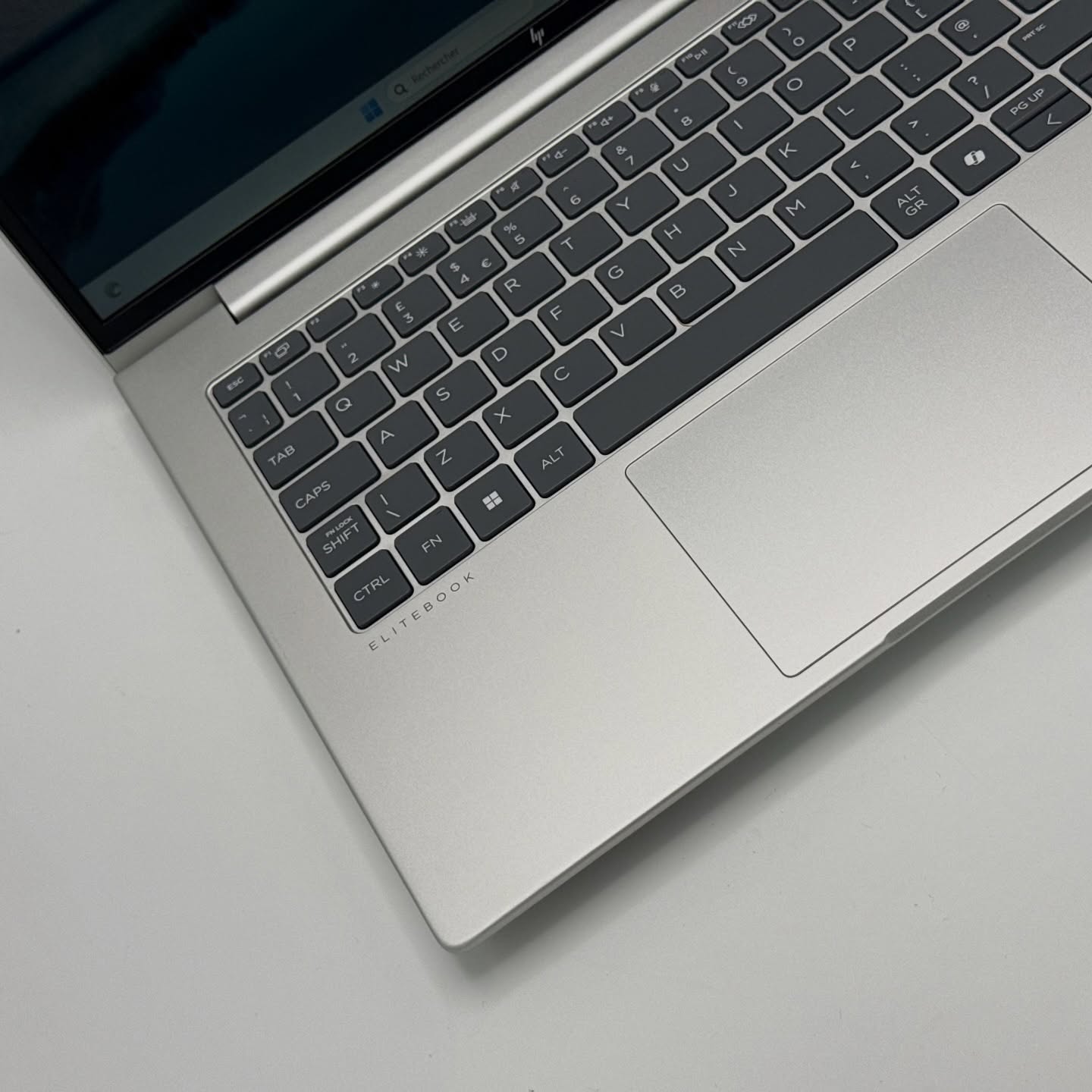 HP ELITEBOOK 640 G11 / ULTRA 5 135U / 16Go DDR5 / 512SSD / 14” FHD+ – Image 8