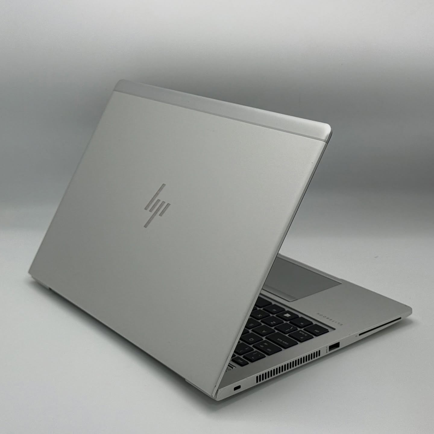 HP ELITEBOOK 840 G5 / 8th I5-8365U / 16Go DDR4 / 512Go / 14” FHD – Image 6