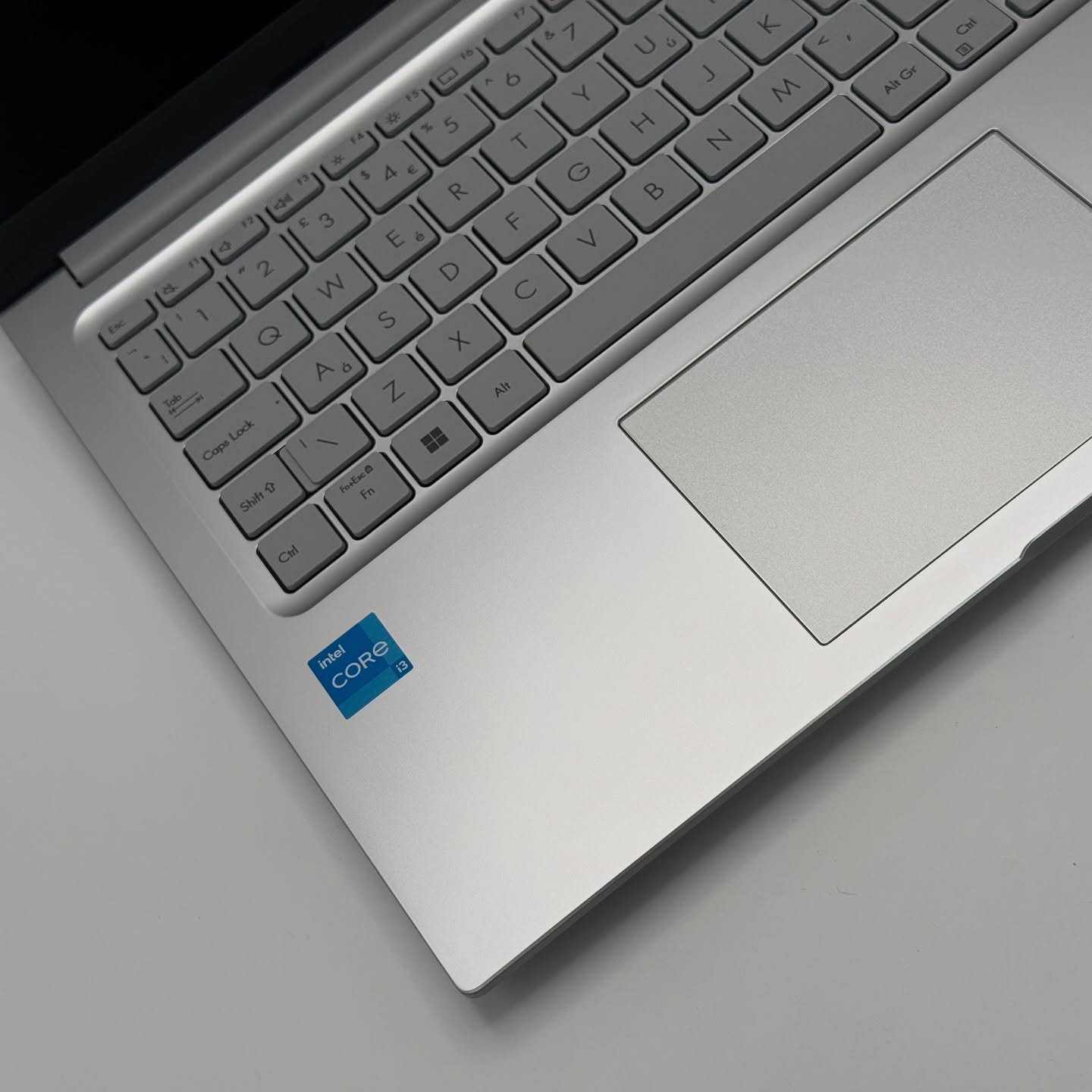 ASUS VIVOBOOK 15 / 13th I3-1315U / 8Go DDR4 / 512Go SSD / 15.6” FHD – Image 8