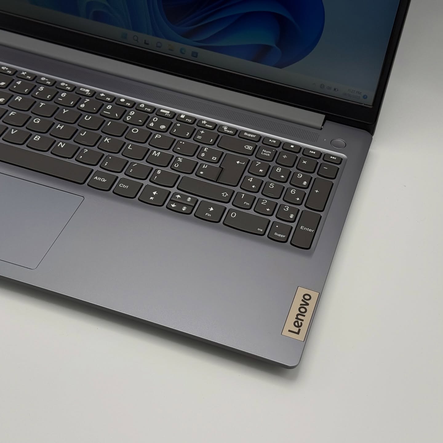 LENOVO IDEAPAD SLIM 3 / 13th I7-13620H / 16GO DDR5 / 512SSD / 15.6” FHD – Image 9