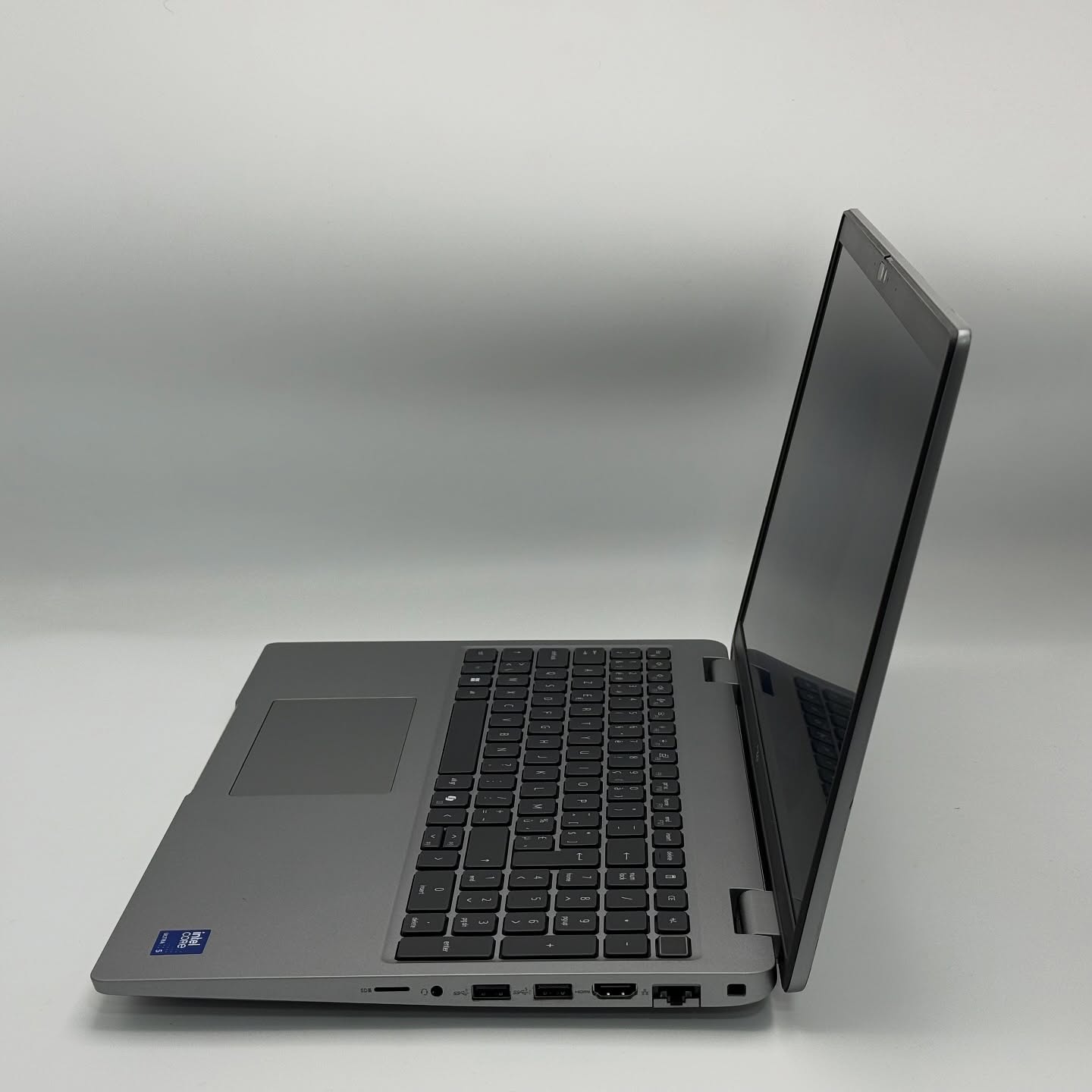 DELL LATITUDE 5550 / ULTRA 5 135U / 16Go DDR5 / 256SSD / 15.6” FHD – Image 3