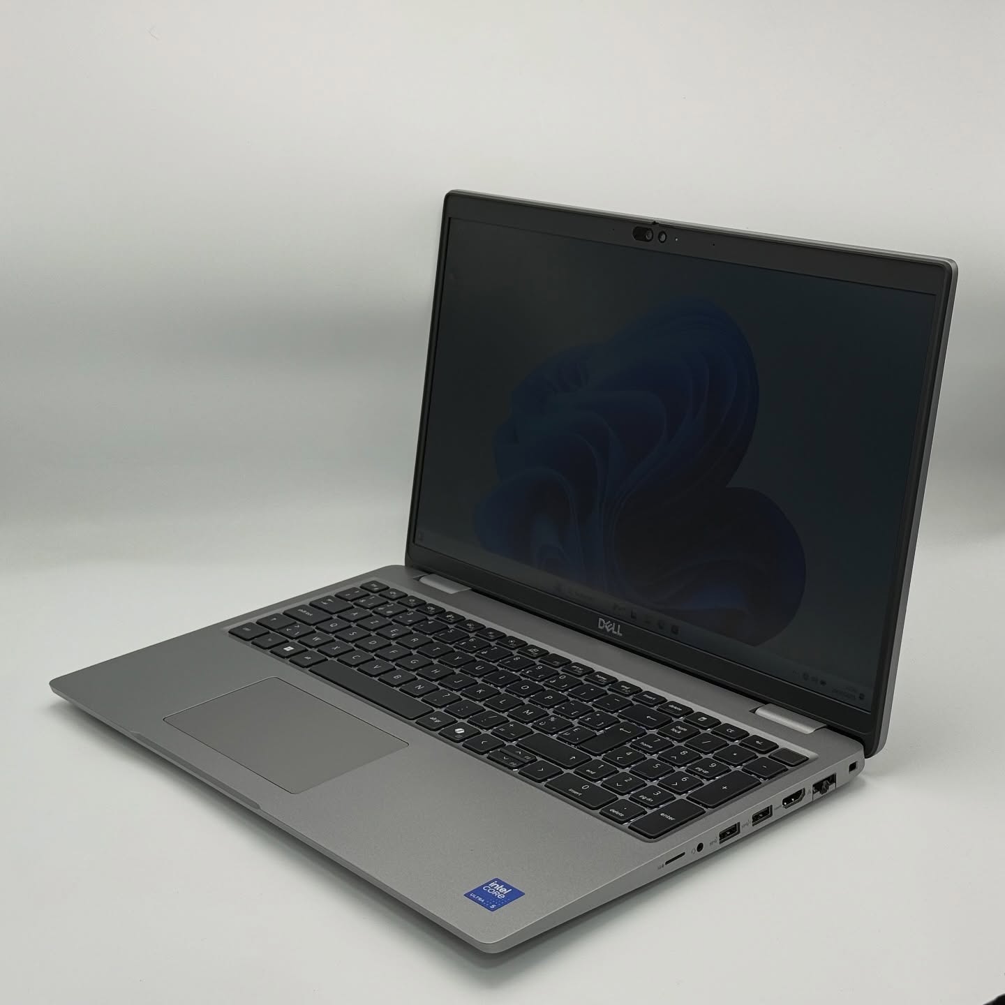 DELL LATITUDE 5550 / ULTRA 5 135U / 16Go DDR5 / 256SSD / 15.6” FHD – Image 2