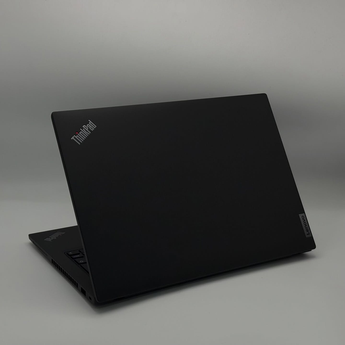 LENOVO THINKPAD T14 / 13th I5-1345U / 16Go DDR5 / 512SSD / 14” FHD+ – Image 4