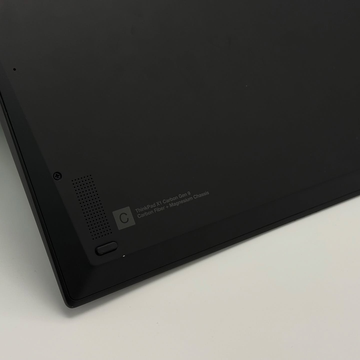 LENOVO THINKPAD X1 Carbon Gen 9 / I7-1165G7 / 16Go DDR4x / 1To SSD / 14” FHD+ – Image 10