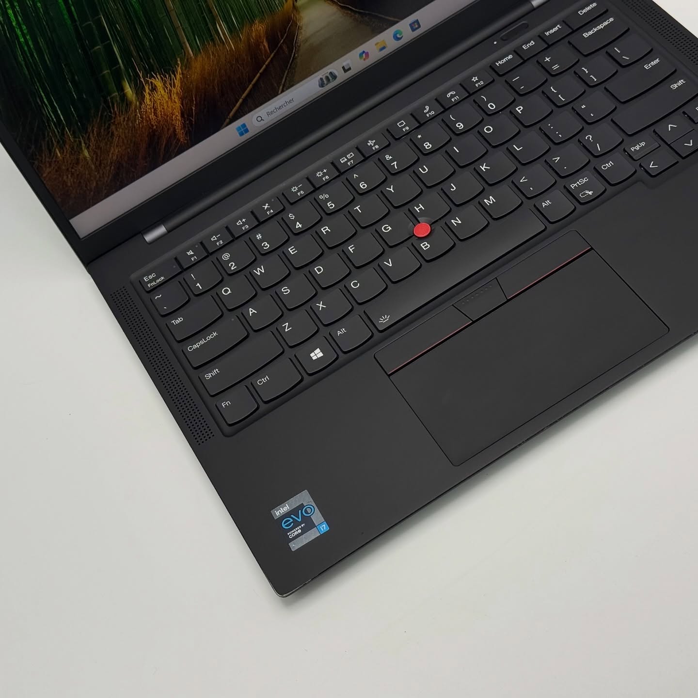 LENOVO THINKPAD X1 Carbon Gen 9 / I7-1165G7 / 16Go DDR4x / 1To SSD / 14” FHD+ – Image 8