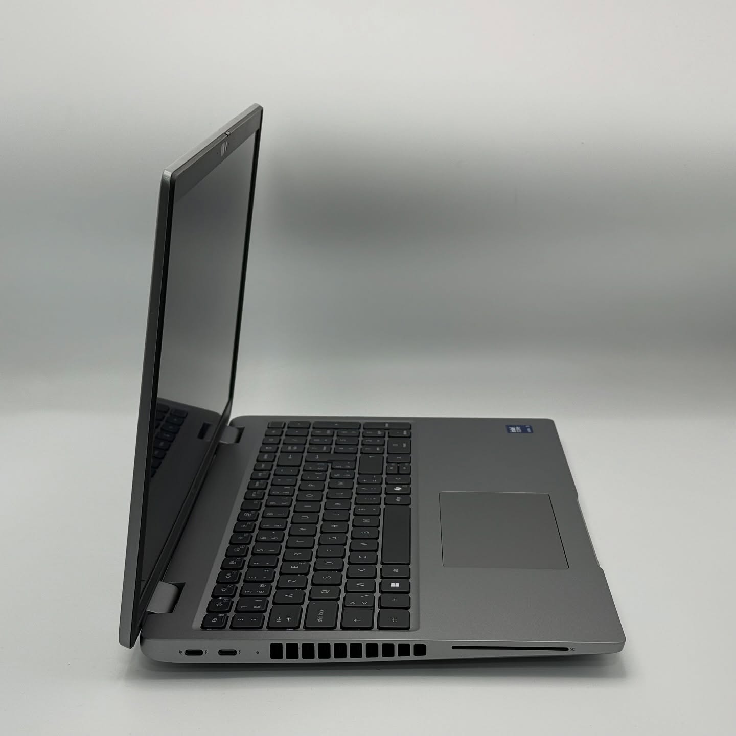 DELL LATITUDE 5550 / ULTRA 5 135U / 16Go DDR5 / 256SSD / 15.6” FHD – Image 7