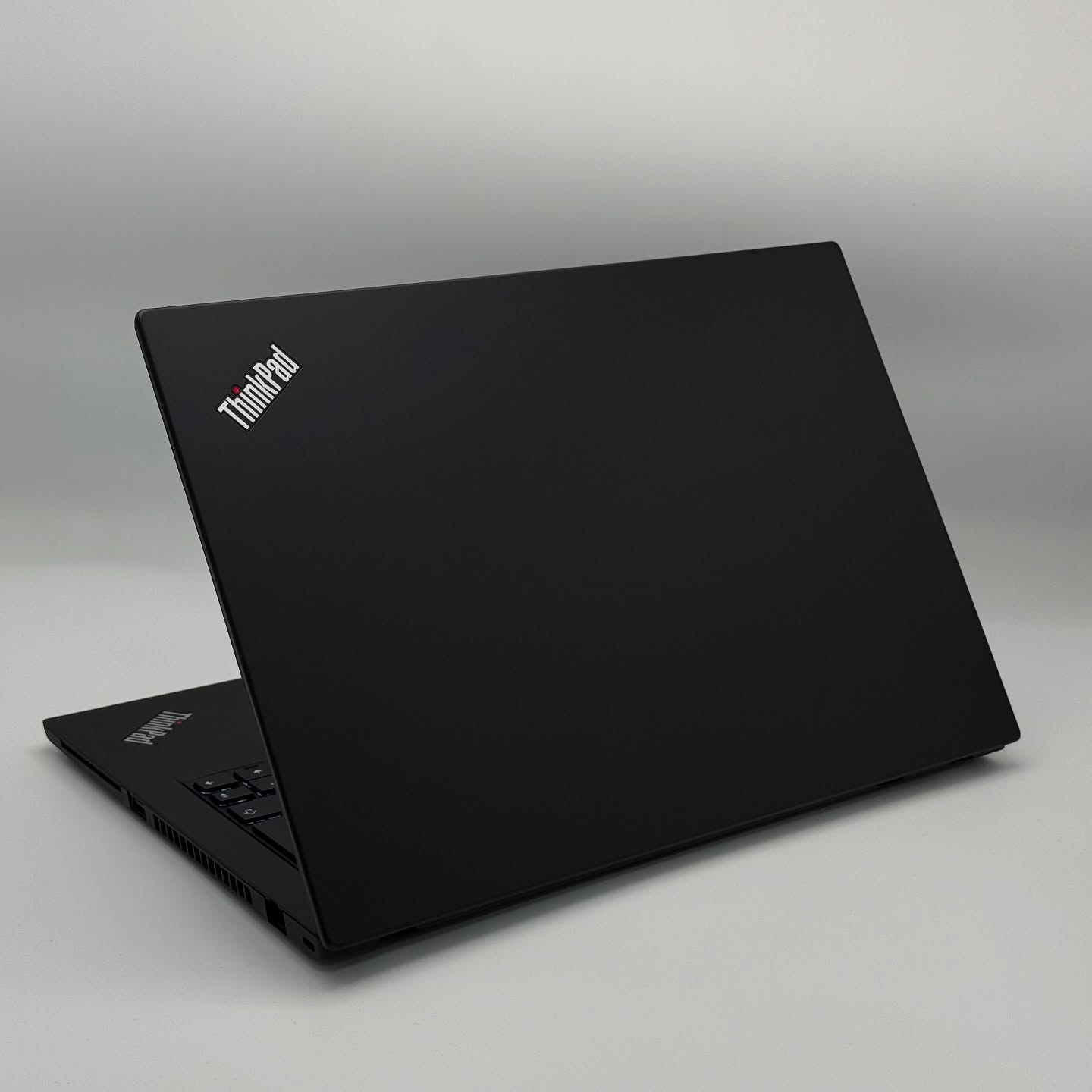 LENOVO THINKPAD P14s / 10th I7-10510U / NVIDIA P520 / 16Go DDR4 / 512SSD / 14” FHD – Image 4