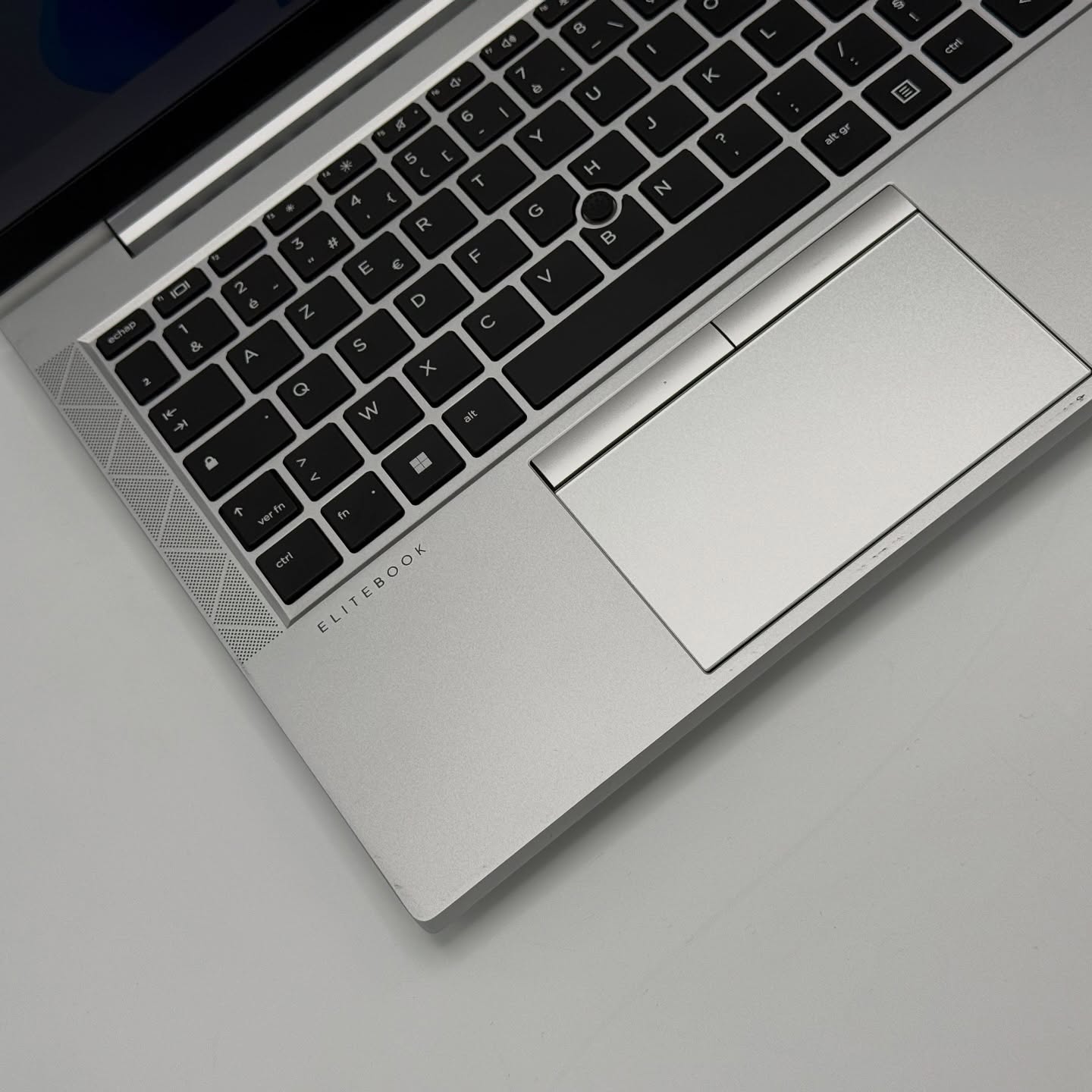 HP ELITEBOOK 840 G8 / 11th i5-1145G7 / 8GO DDR4 / 256SSD / 14 » FHD – Image 7