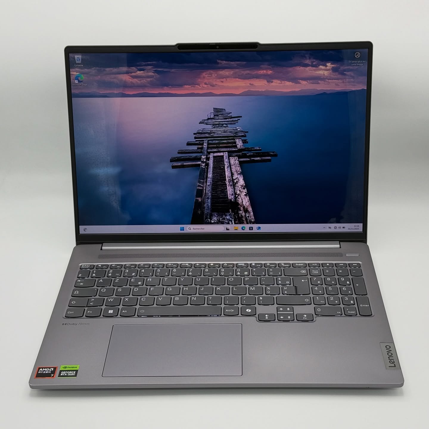 LENOVO IDEAPAD PRO 5 OLED / NVIDIA RTX 4050 / RYZEN 7 8840Hs / AMD RADEON 780M / 16Go DDR5 / 512Go SSD / 16” 2K OLED