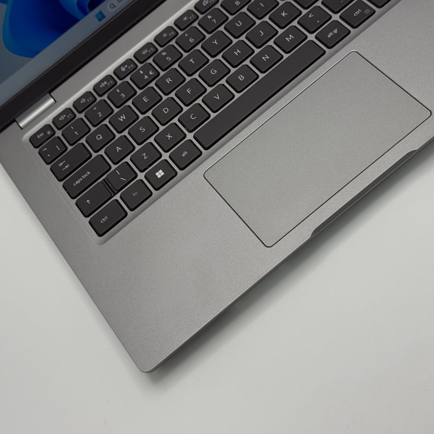 DELL LATITUDE 5430 / 12th i5-1245U / 8Go DDR4 / 256Go SSD / 14 » FHD – Image 8