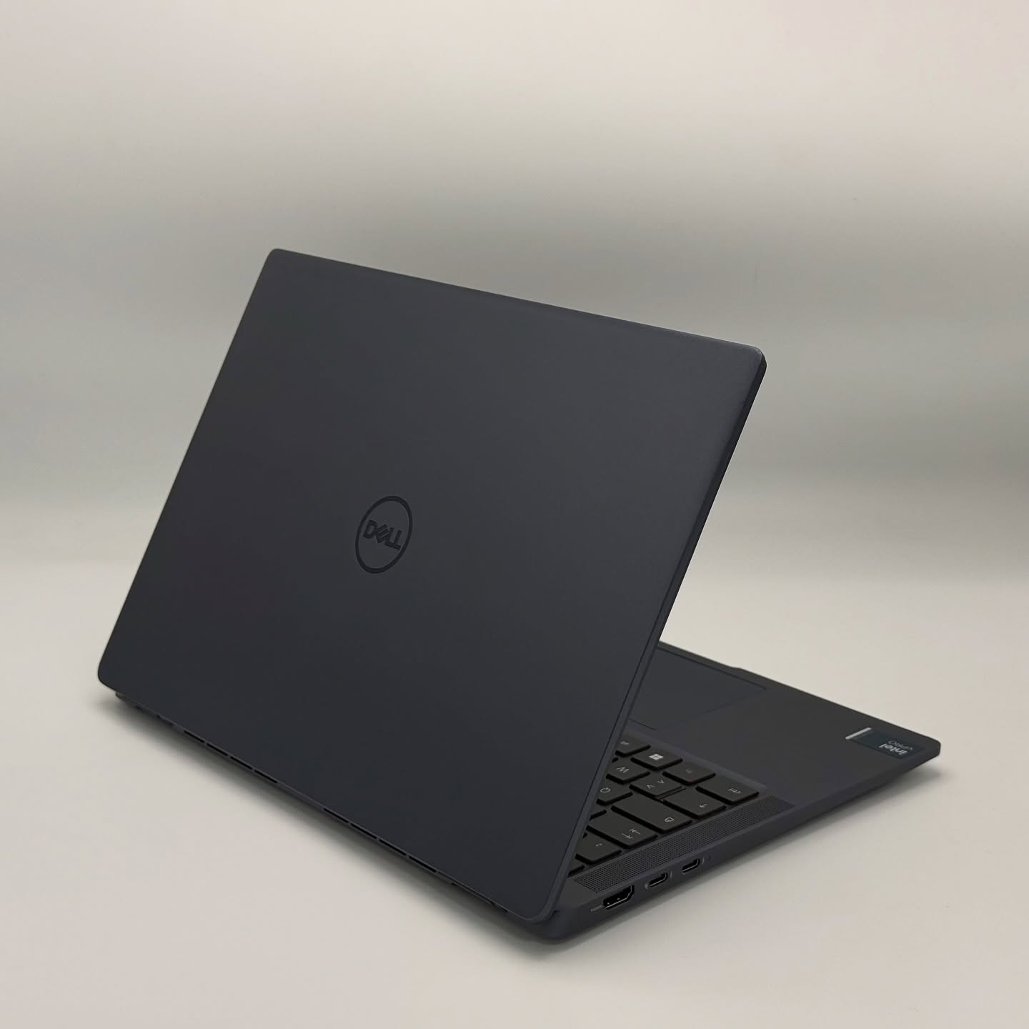 DELL LATITUDE 7350 / ULTRA 7 165U / 32Go DDR5 / 512SSD / 13,3“ FHD+ – Image 6