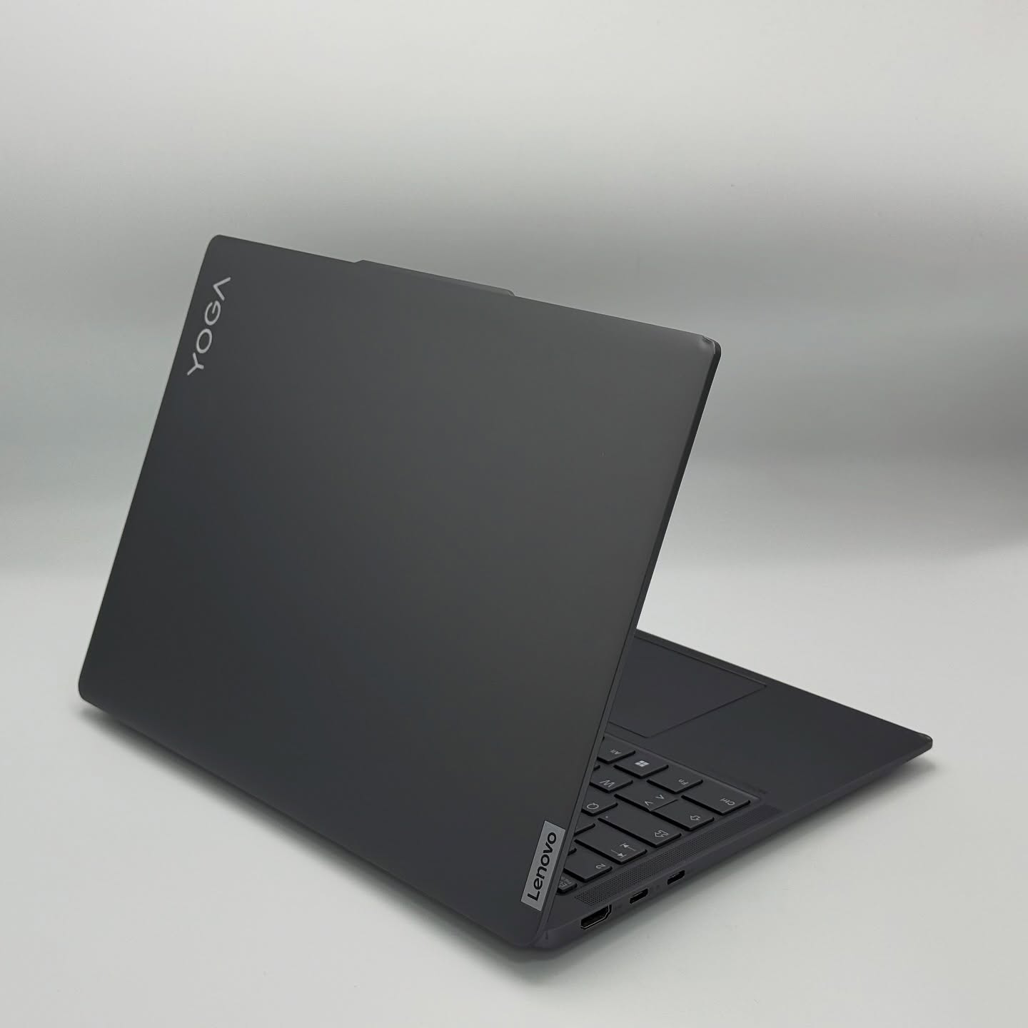 LENOVO SLIM YOGA 6 / RYZEN 7 7840U / 16Go DDR5 / 1To SSD / 14” FHD+ OLED – Image 6