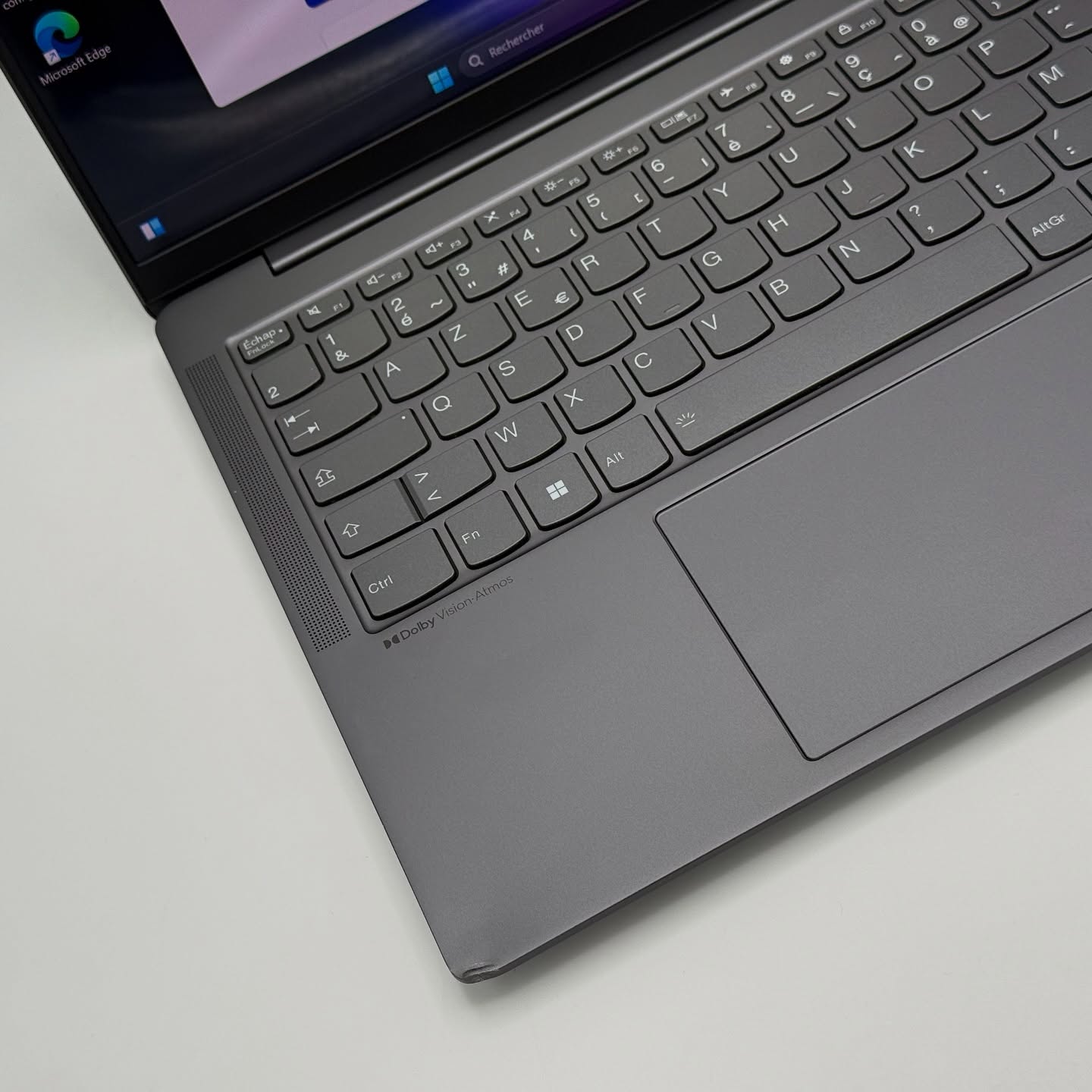 LENOVO SLIM YOGA 6 / RYZEN 7 7840U / 16Go DDR5 / 1To SSD / 14” FHD+ OLED – Image 8