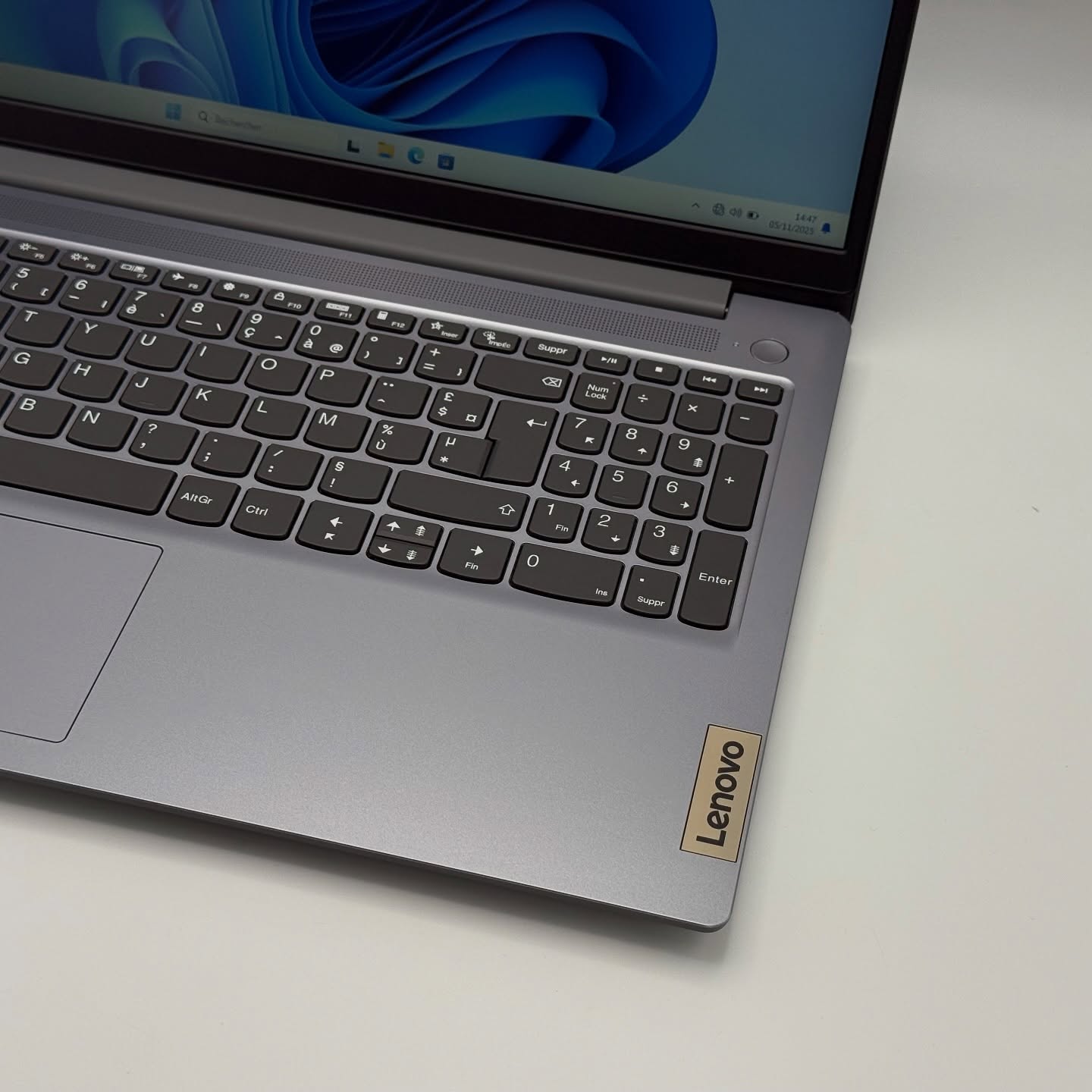 LENOVO IDEAPAD SLIM 3 / RYZEN 5 5625U / 16Go DDR4 / 512SSD / 15.6” FHD – Image 9