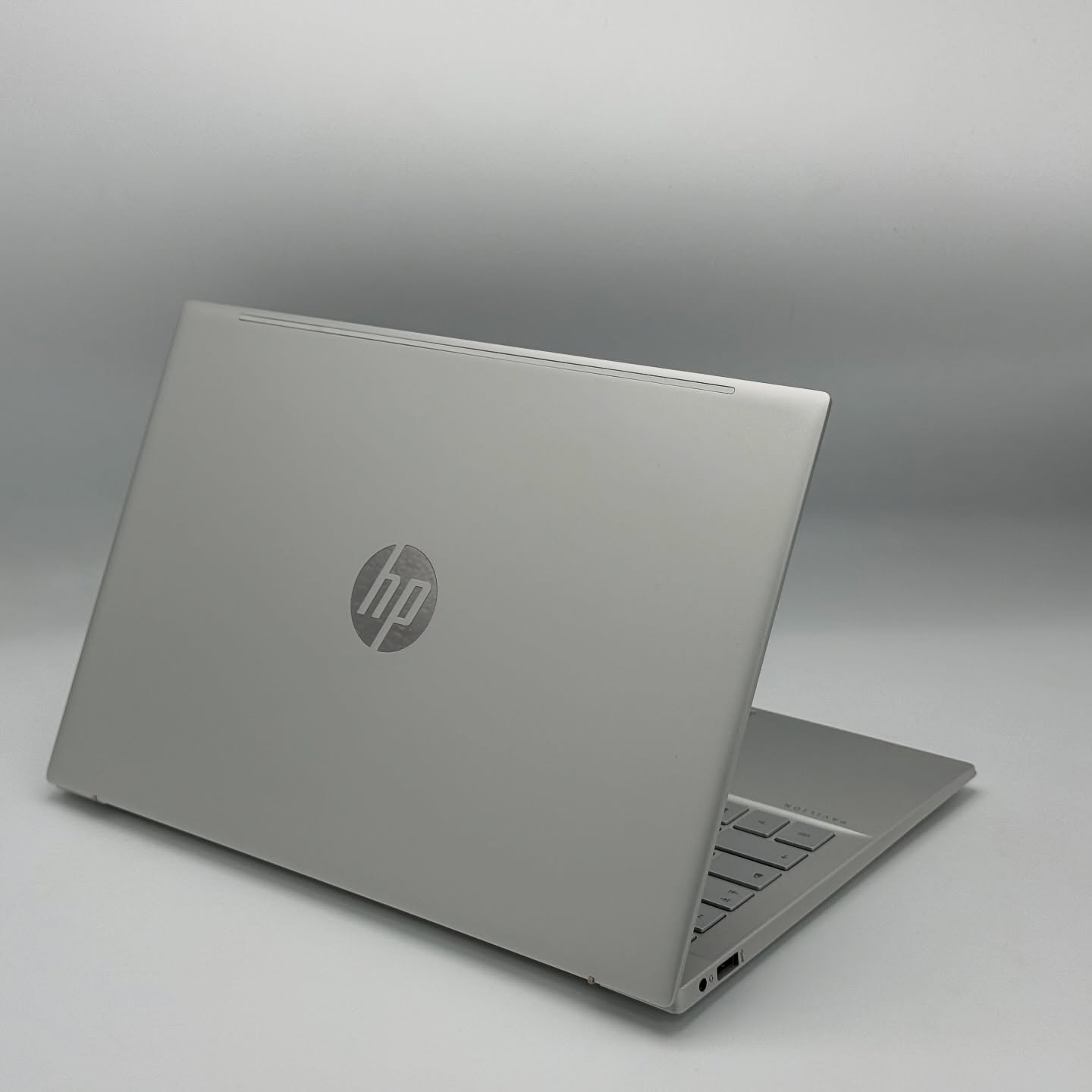 HP PAVILION 14 / 12th I5-1235U / 8Go DDR4 / 256SSD / 14” FHD – Image 6