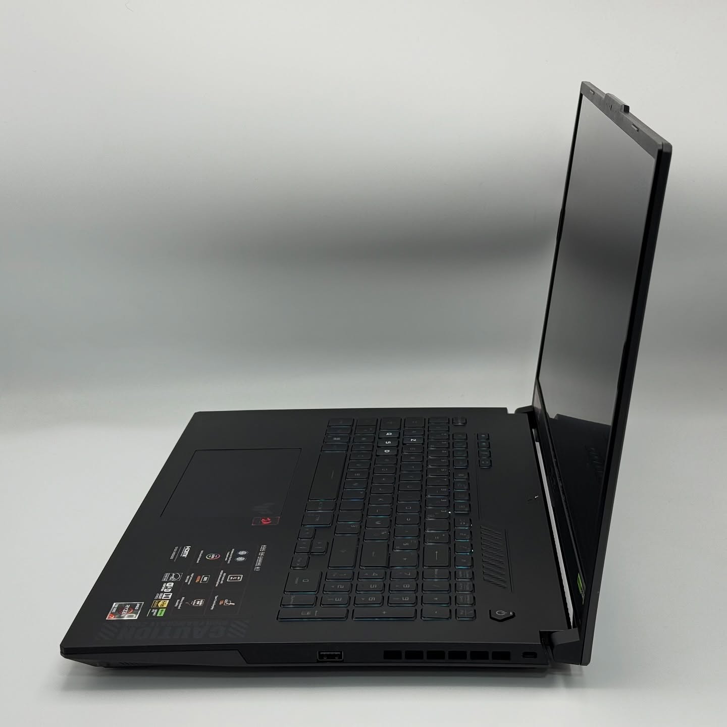 ASUS TUF A17 / RYZEN 7 7735Hs / NVIDIA RTX 4060 8Go / 32Go DDR5 / 1To SSD / 17.3” FHD – Image 3