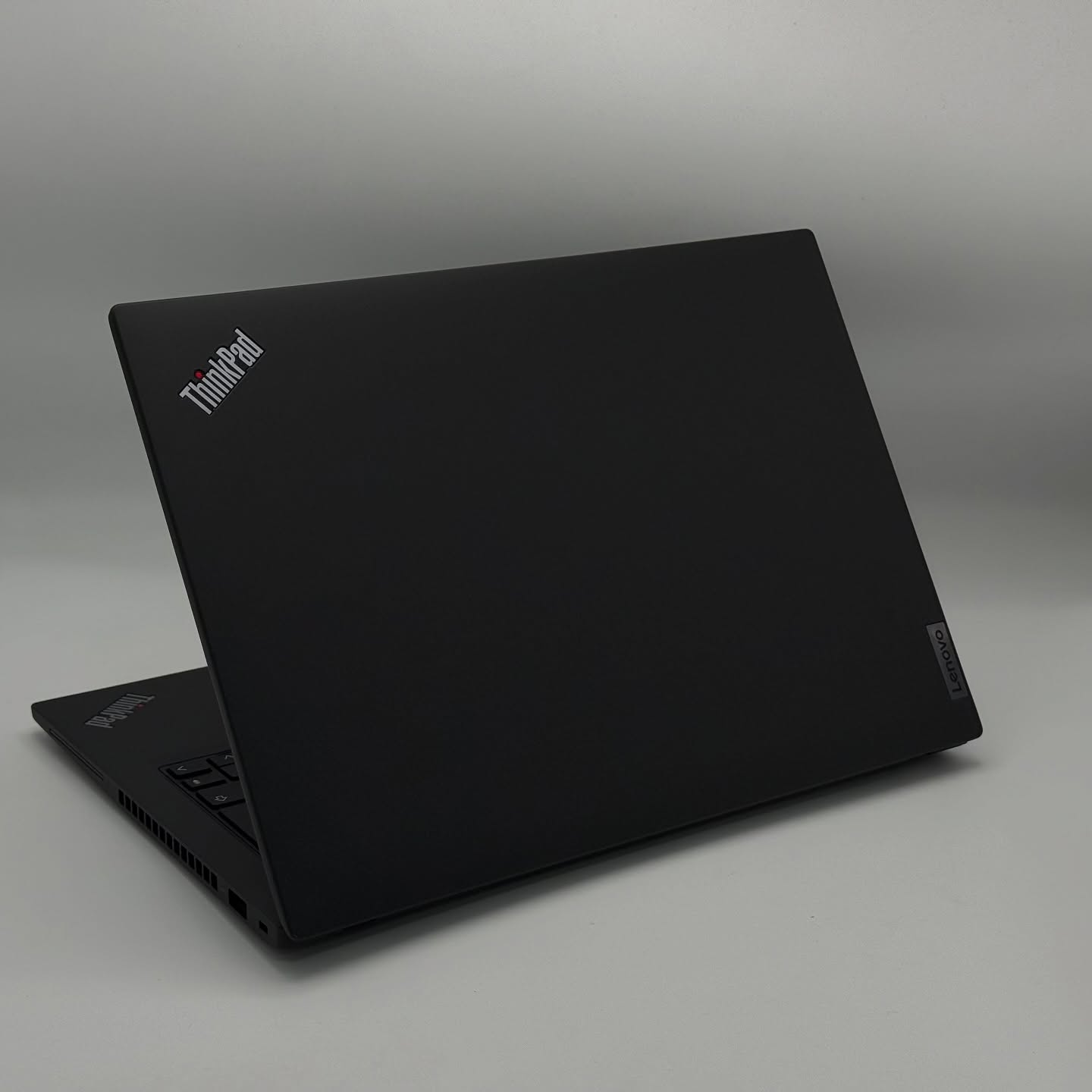 LENOVO THINKPAD T14 / 13th I5-1335U / 16Go DDR5 / 512SSD / 14” FHD+ – Image 4