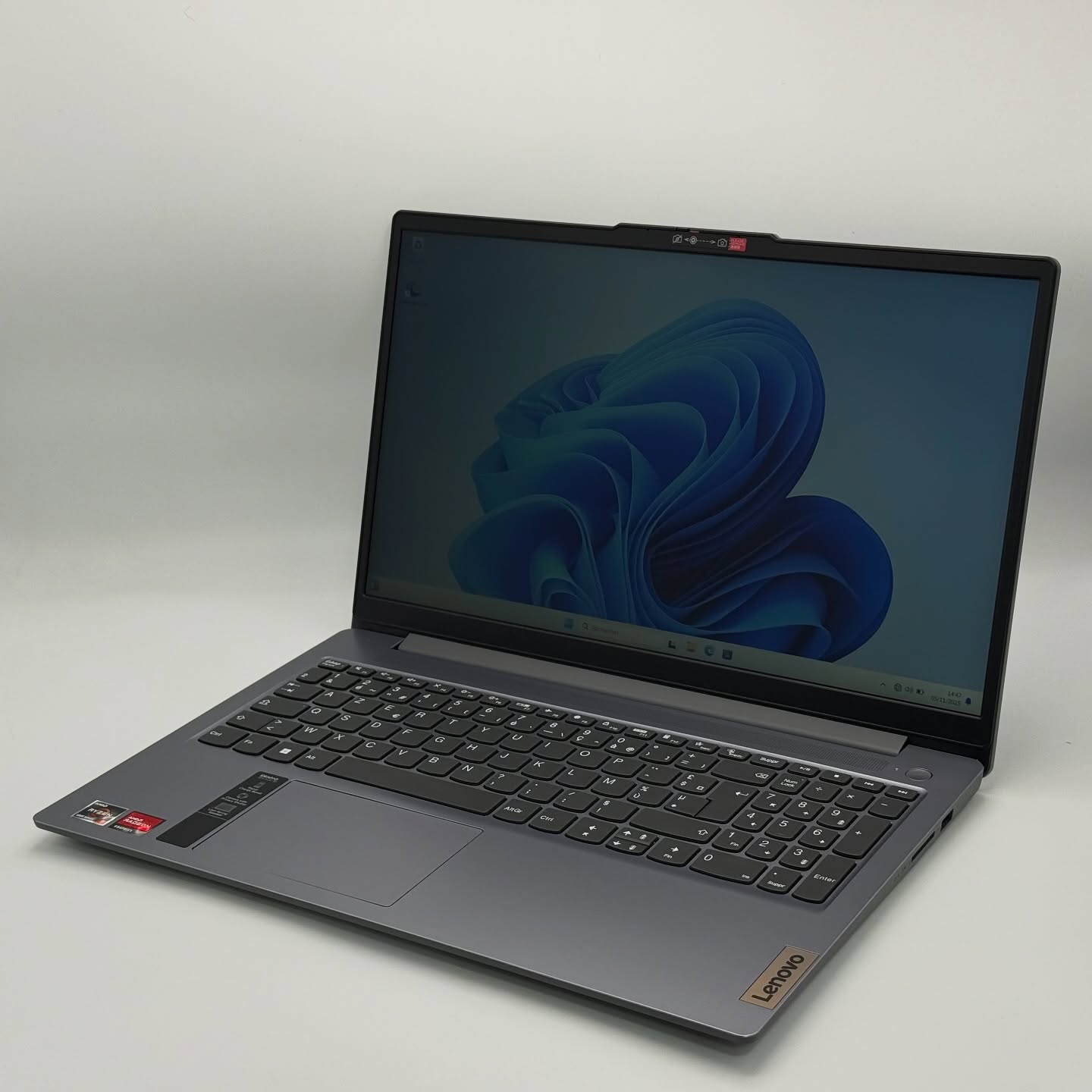 LENOVO IDEAPAD SLIM 3 / RYZEN 5 5625U / 16Go DDR4 / 512SSD / 15.6” FHD – Image 2