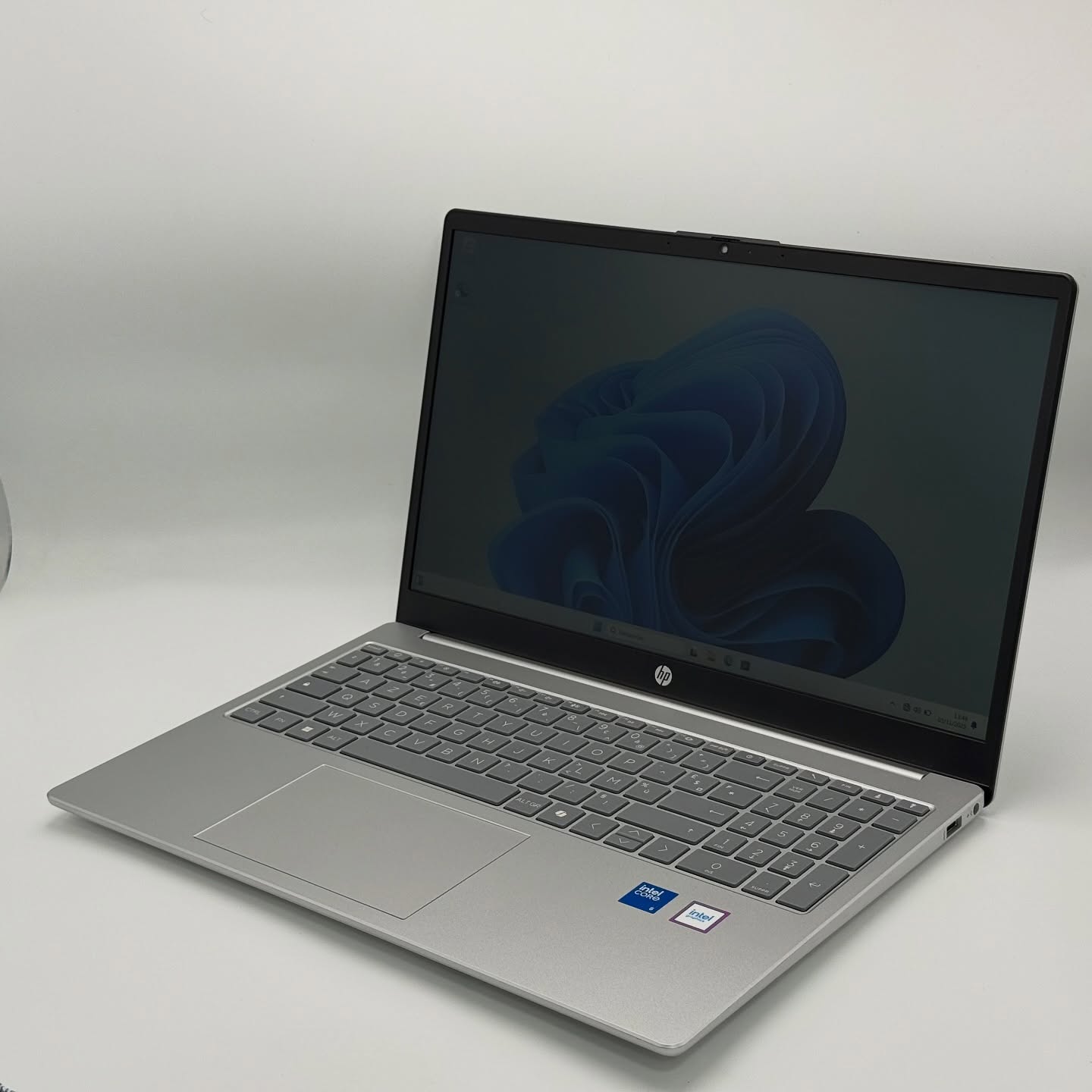 HP LAPTOP 5 / Intel Core 5 120U / 16Go DDR4 / 512SSD / 15.6” FHD – Image 2