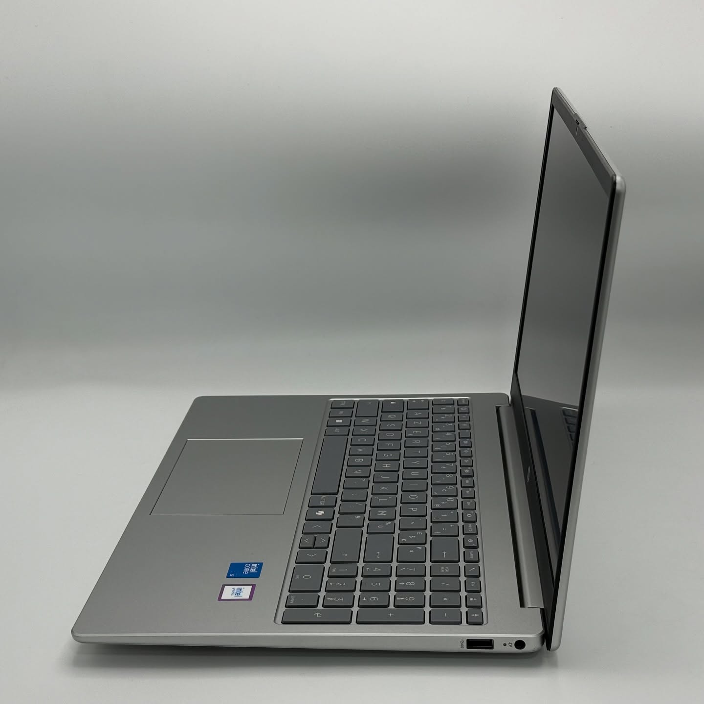 HP LAPTOP 5 / Intel Core 5 120U / 16Go DDR4 / 512SSD / 15.6” FHD – Image 3