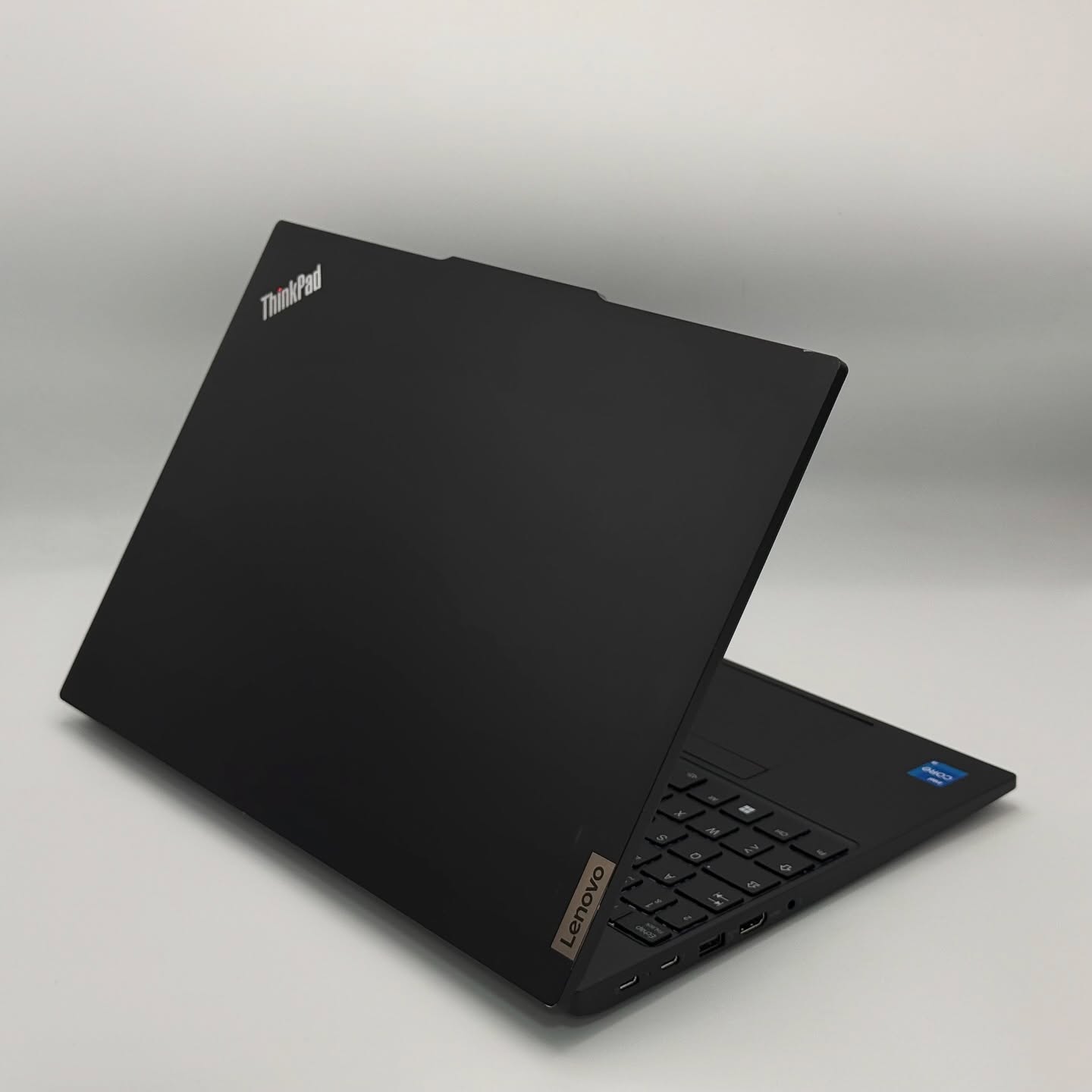 LENOVO THINKPAD E16 / 13th I5-1335U / 40Go DDR4 / 256Go SSD / 16 » FHD+ WUXGA – Image 6