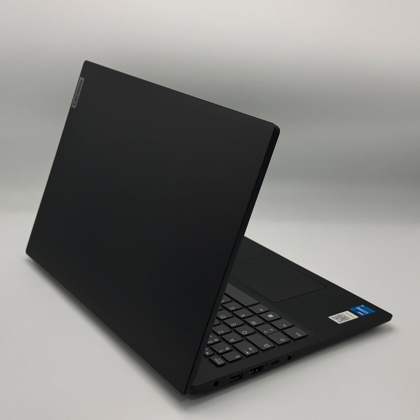 LENOVO V15 G4 / 13th I5-13420H / 8Go DDR4 / 256SSD / 15.6” FHD – Image 6