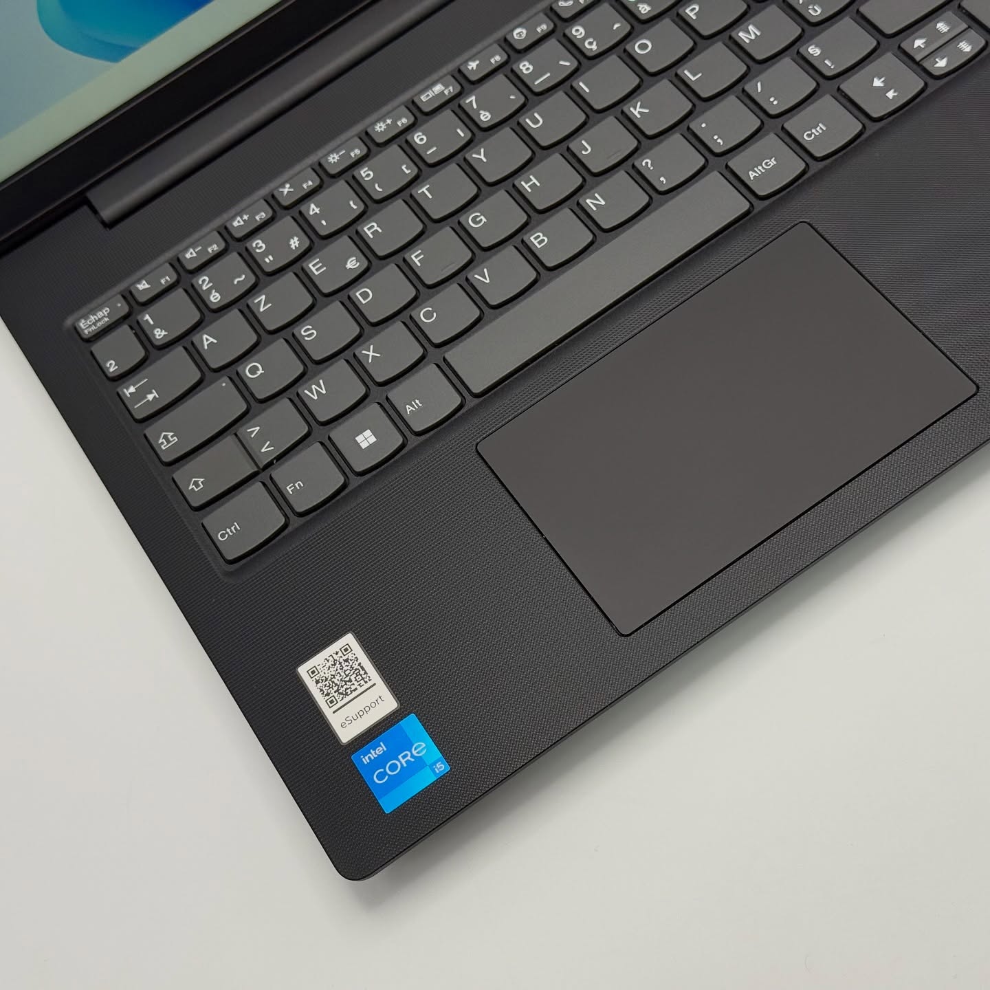 LENOVO V15 G4 / 13th I5-13420H / 8Go DDR4 / 256SSD / 15.6” FHD – Image 9