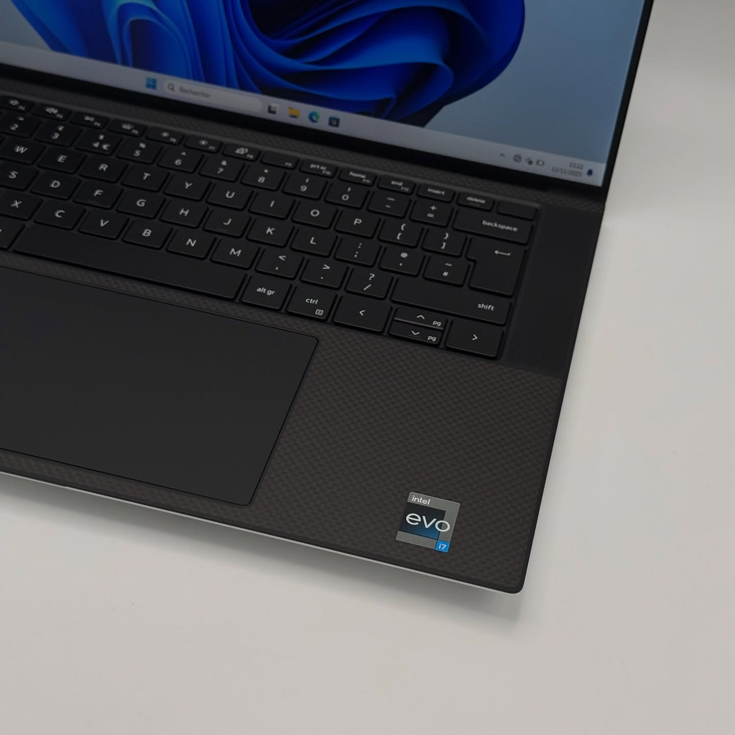 DELL XPS 15 9530 / 13th I7-13700H / 16 DDR5 / 512Go SSD / NVIDIA RTX 4050 6Go / 15” FHD+ – Image 9