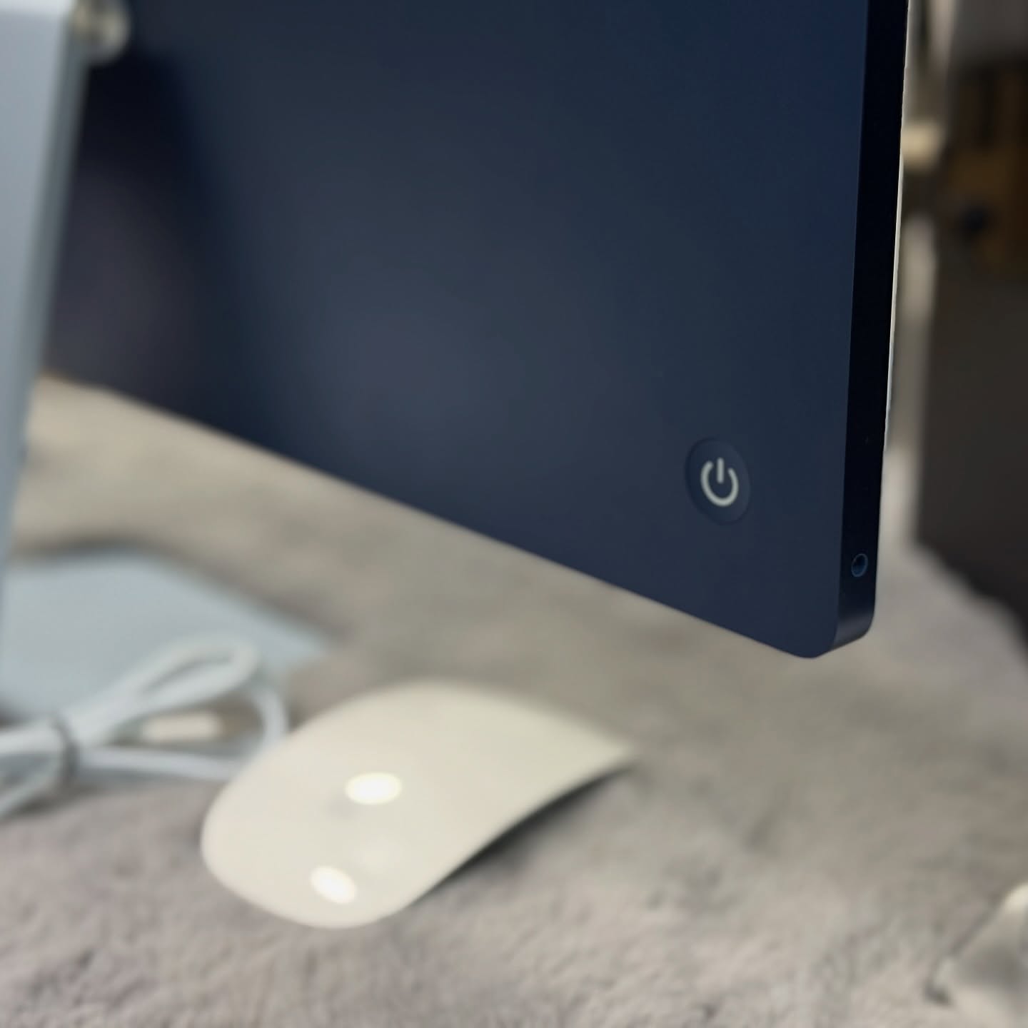 APPLE IMAC 2023 / M3 / 8GO / 256Go SSD / 24” 4.5k / GPU M3 / AVEC SOURIS - CLAVIER – Image 4