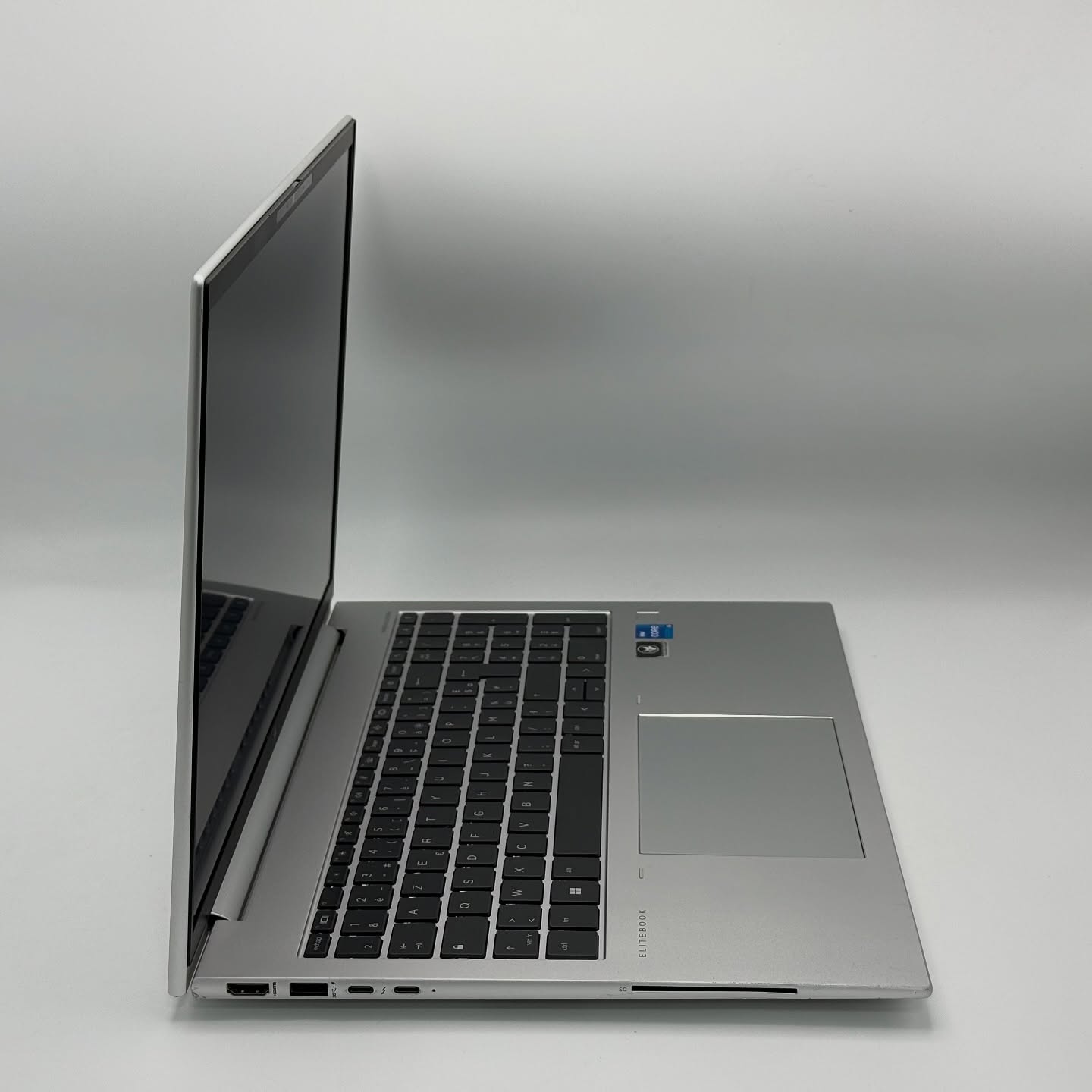 HP ELITEBOOK 860 G9 / 12th I5-1235U / 8Go DDR5 / 256SSD / 16” FHD+ – Image 7