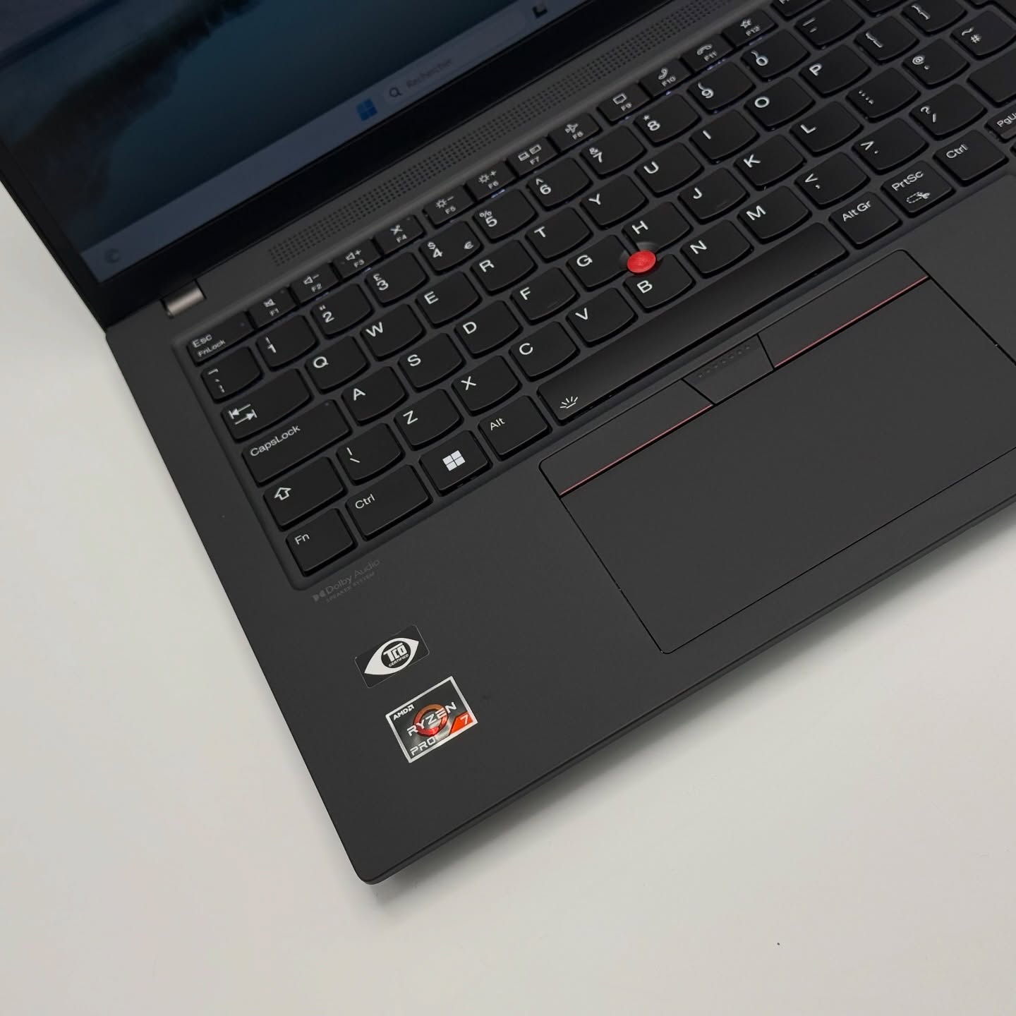 LENOVO THINKPAD T14s / AMD RYZEN 7 Pro 6850U / 32Go DDR5 / 512SSD / 14” FHD+ – Image 8