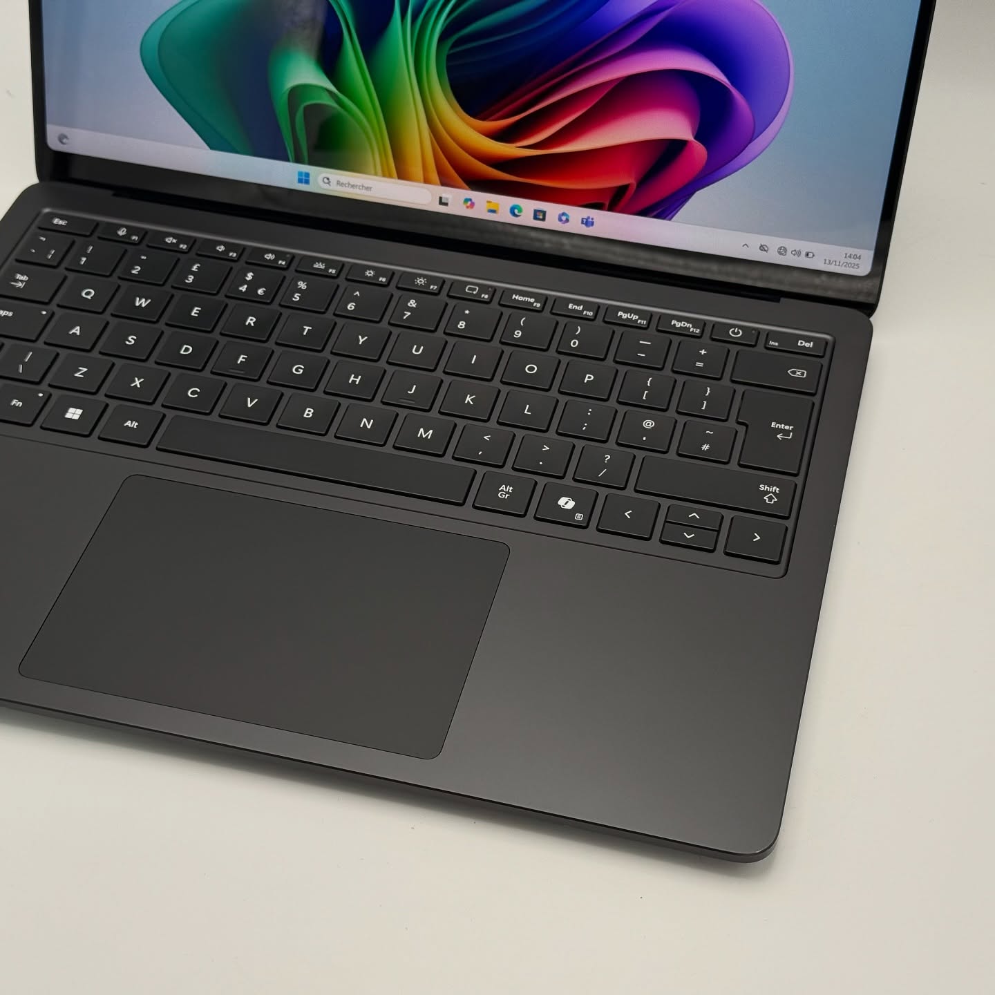 MICROSOFT SURFACE LAPTOP 7 / SnapDragon X 12Core / 16Go DDR5X / 512Go SSD / 13.4” QHD HDR Tactile – Image 10