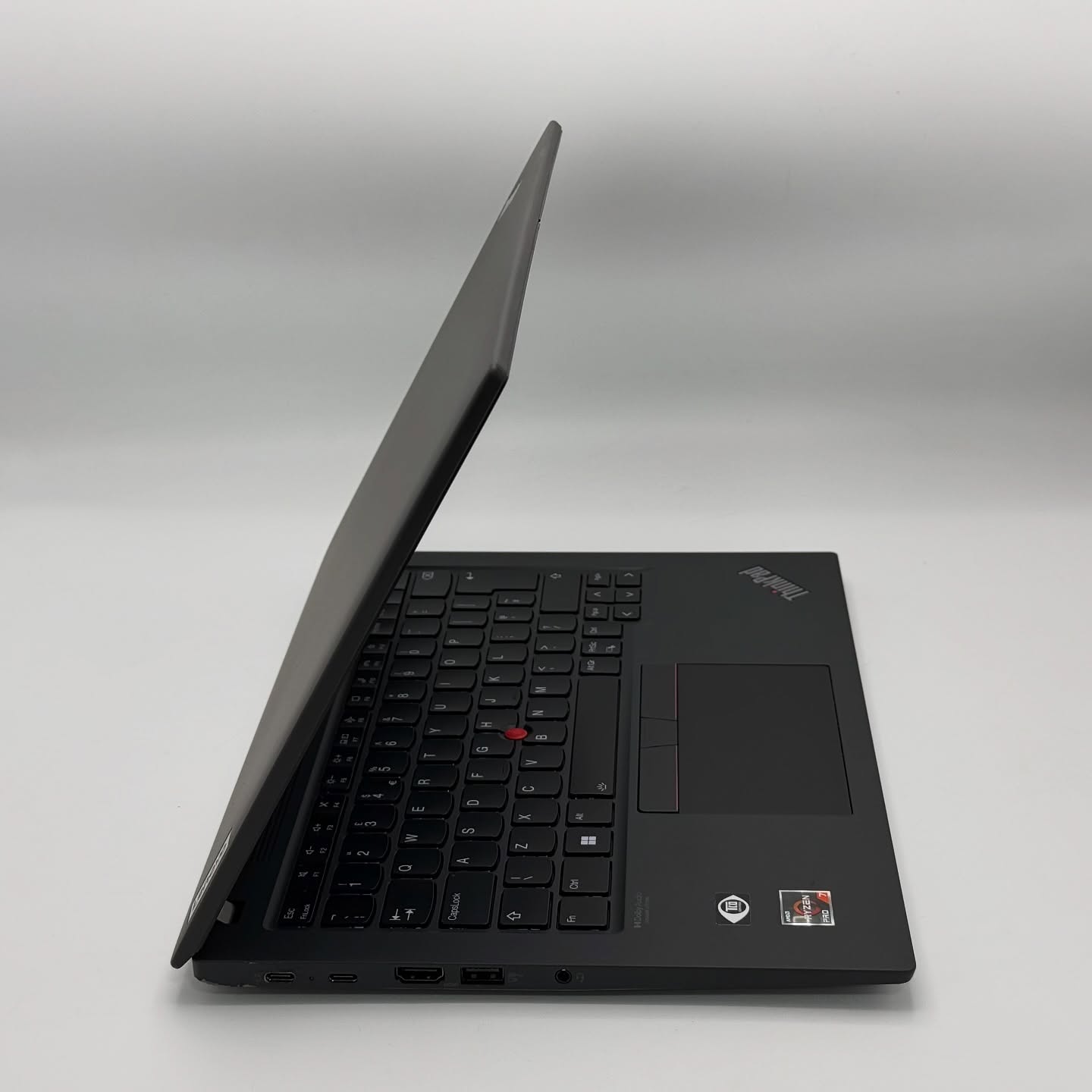 LENOVO THINKPAD T14s / AMD RYZEN 7 Pro 6850U / 32Go DDR5 / 512SSD / 14” FHD+ – Image 7