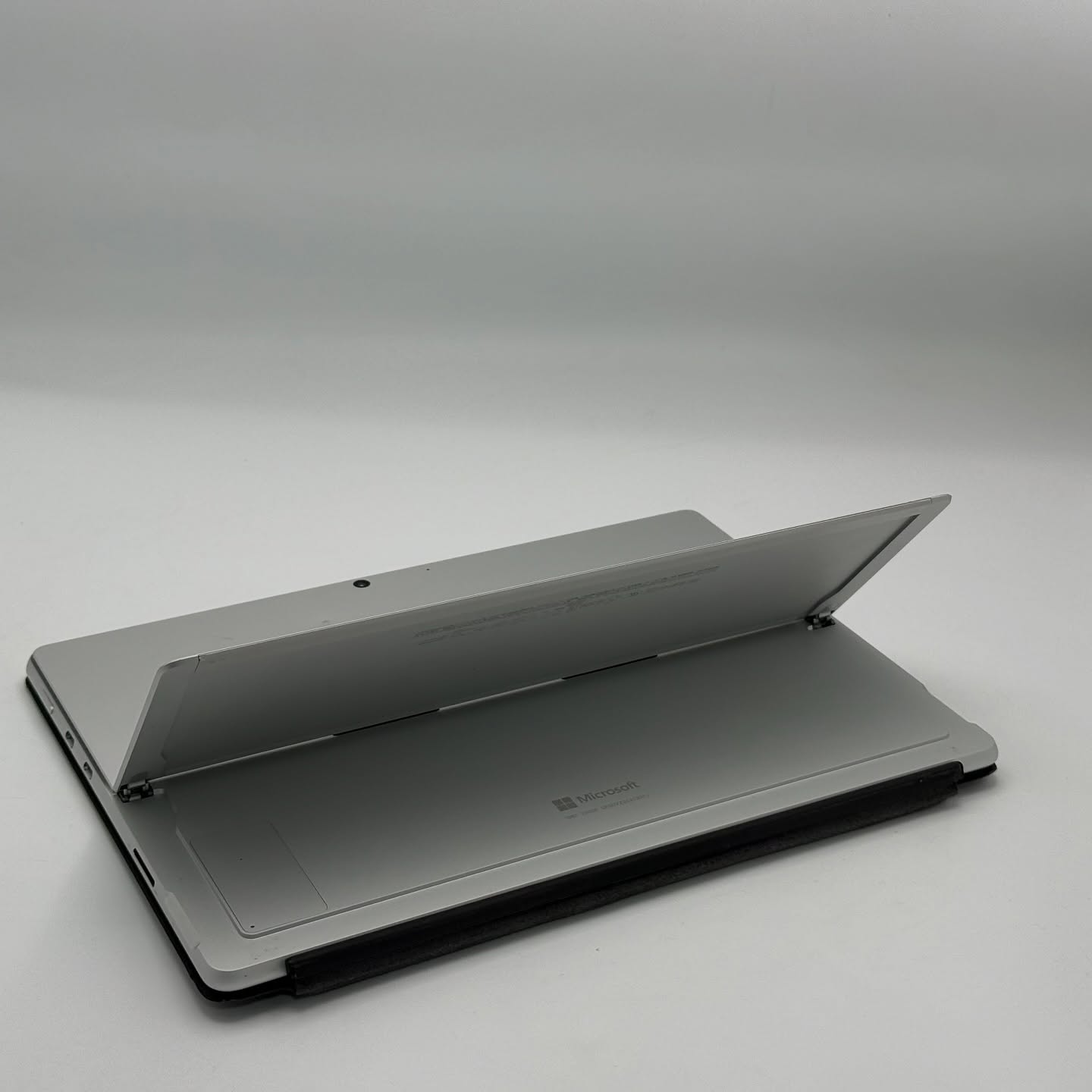 MICROSOFT SURFACE PRO 8 Détachable / 11th I7-1185G7 / 16GO LPDDR4X / 256SSD / 13.4” 3K Tactile – Image 5