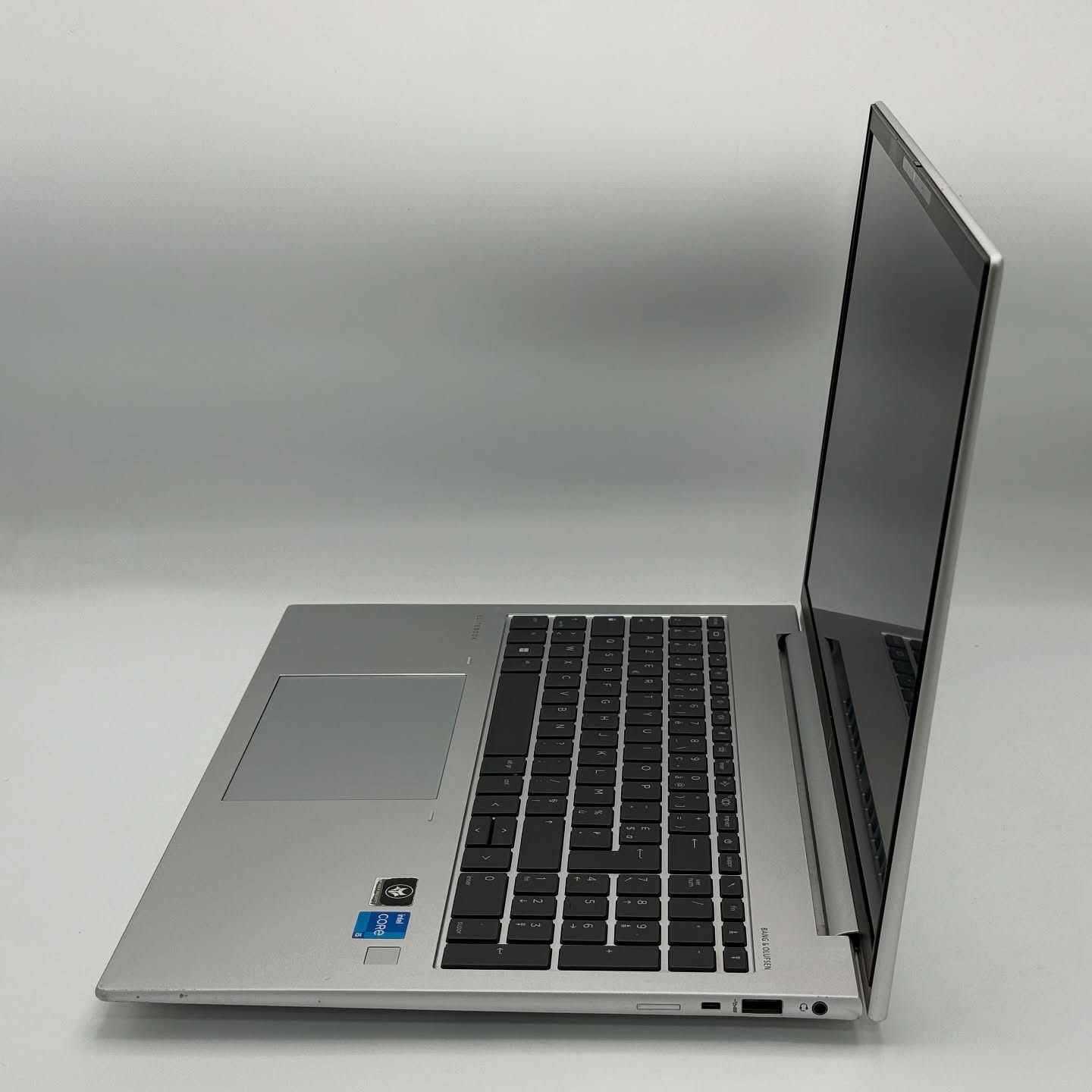 HP ELITEBOOK 860 G9 / 12th I5-1235U / 8Go DDR5 / 256SSD / 16” FHD+ – Image 3