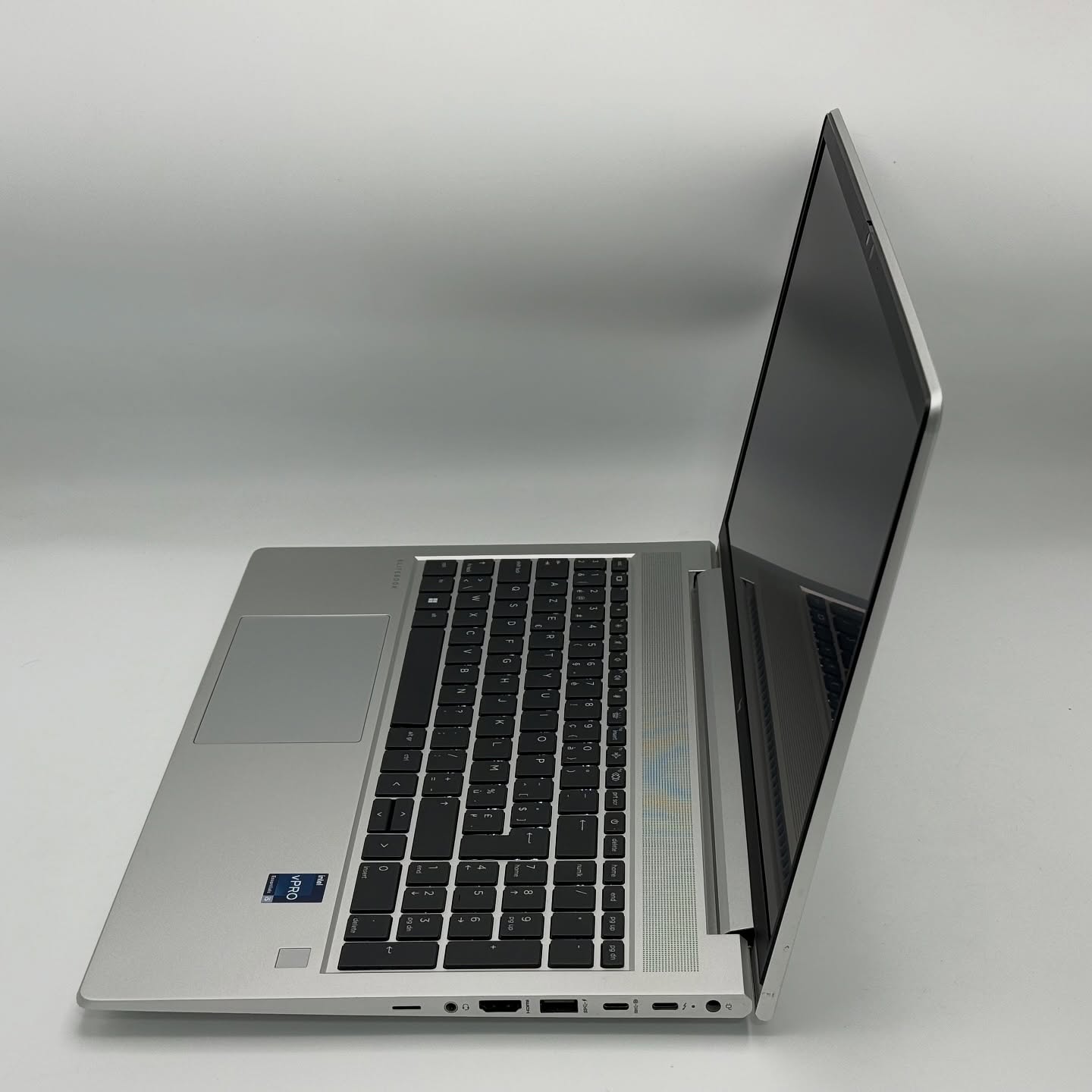 HP ELITEBOOK 650 G10 / 13th I5-1335U / 16Go DDR4 / 256SSD / 15.6” FHD – Image 3