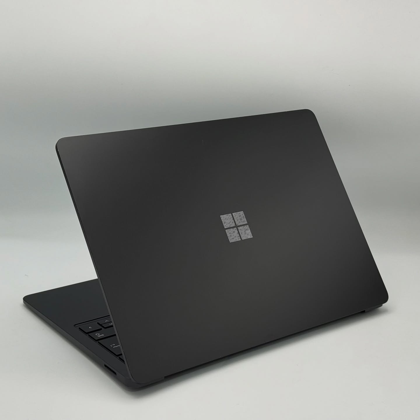 MICROSOFT SURFACE LAPTOP 7 / SnapDragon X 12Core / 16Go DDR5X / 512Go SSD / 13.4” QHD HDR Tactile – Image 5