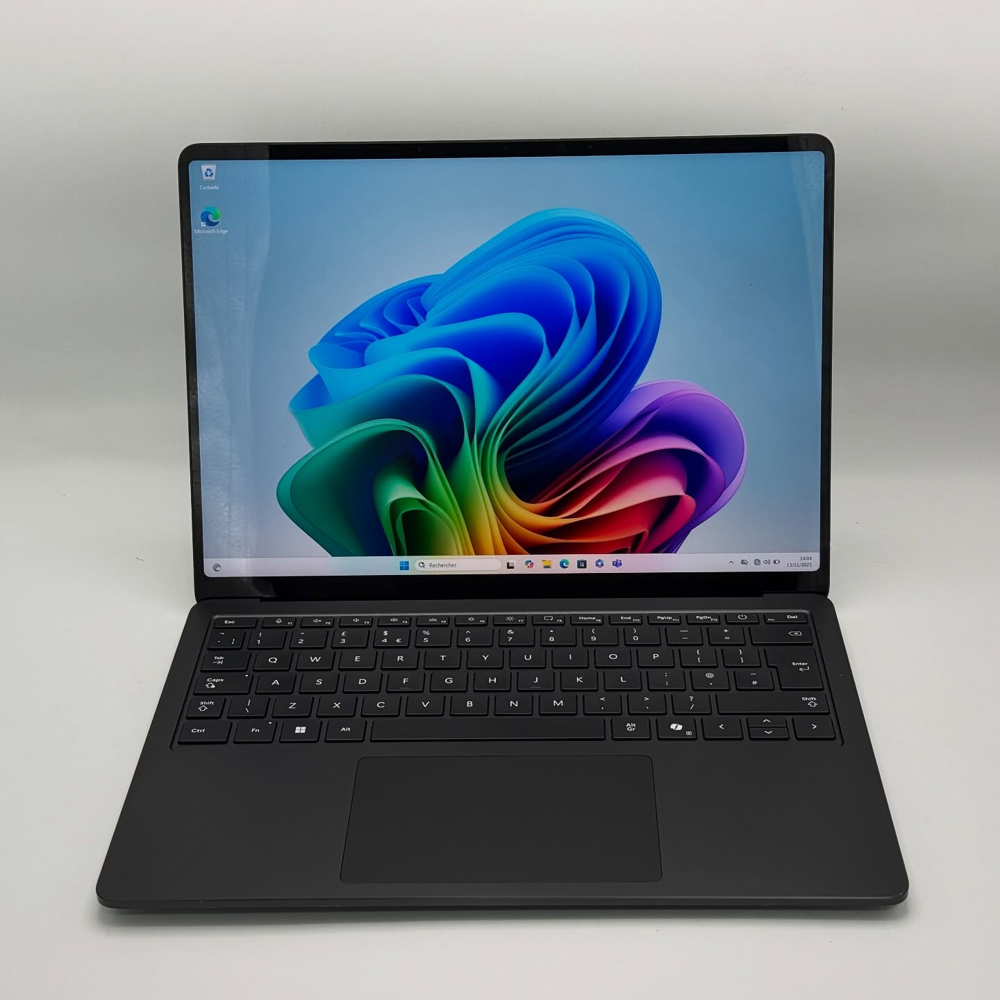 MICROSOFT SURFACE LAPTOP 7 / SnapDragon X 12Core / 16Go DDR5X / 512Go SSD / 13.4” QHD HDR Tactile