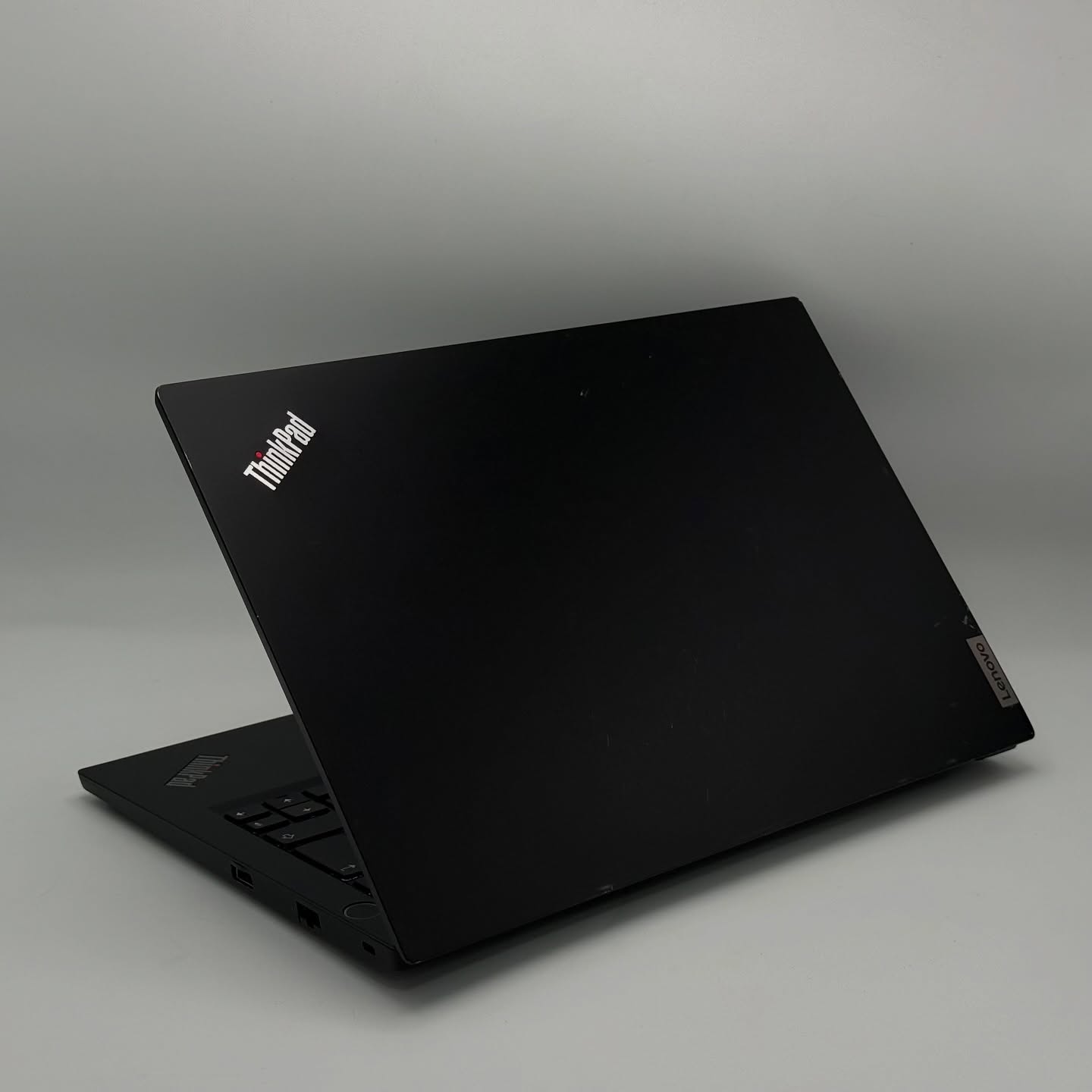 LENOVO THINKPAD E14 / 11th I5-1135G7 / 8Go DDR4 / 256SSD / 14” FHD – Image 4