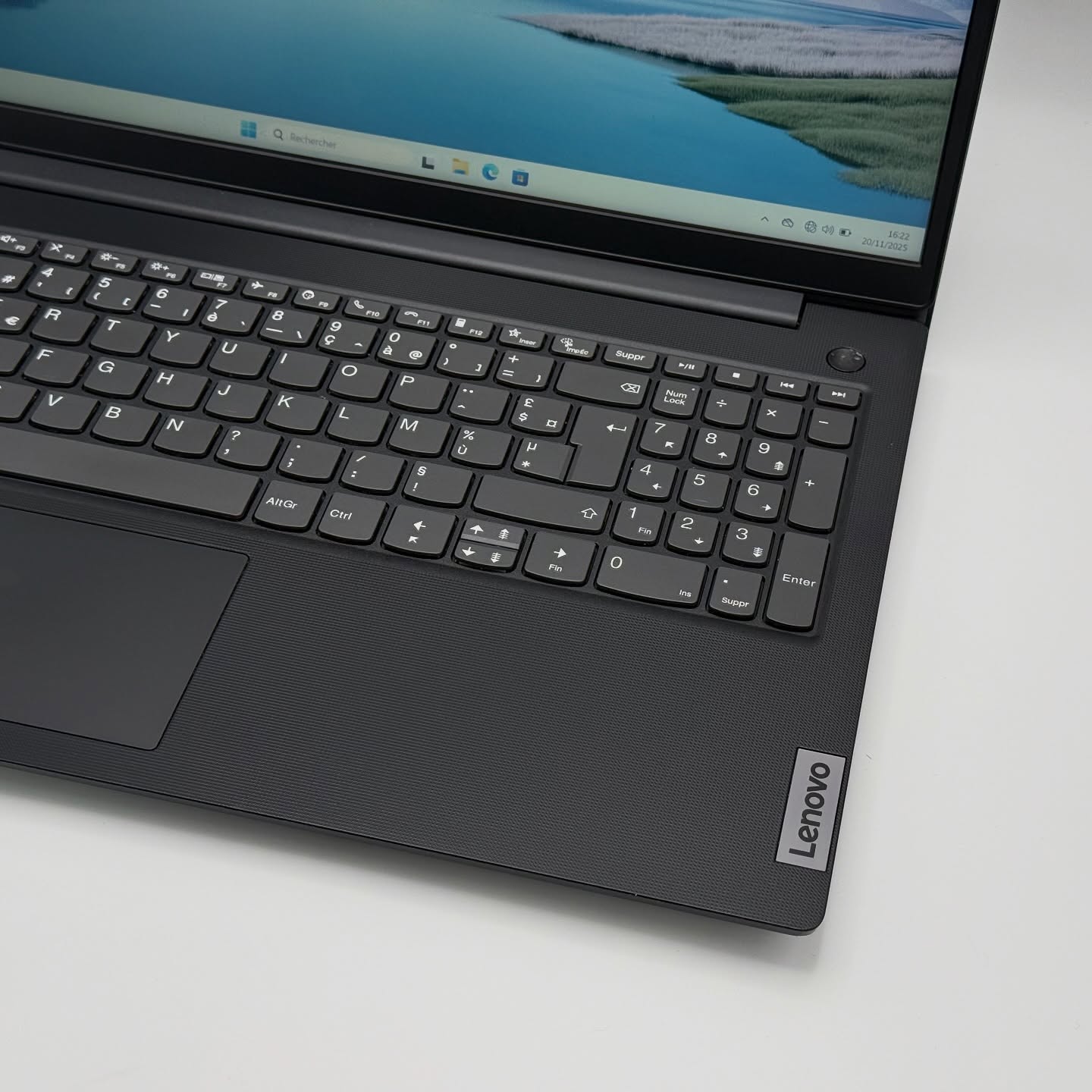 LENOVO V15 G4 / 13th I5-13420H / 8Go DDR4 / 256SSD / 15.6” FHD – Image 9