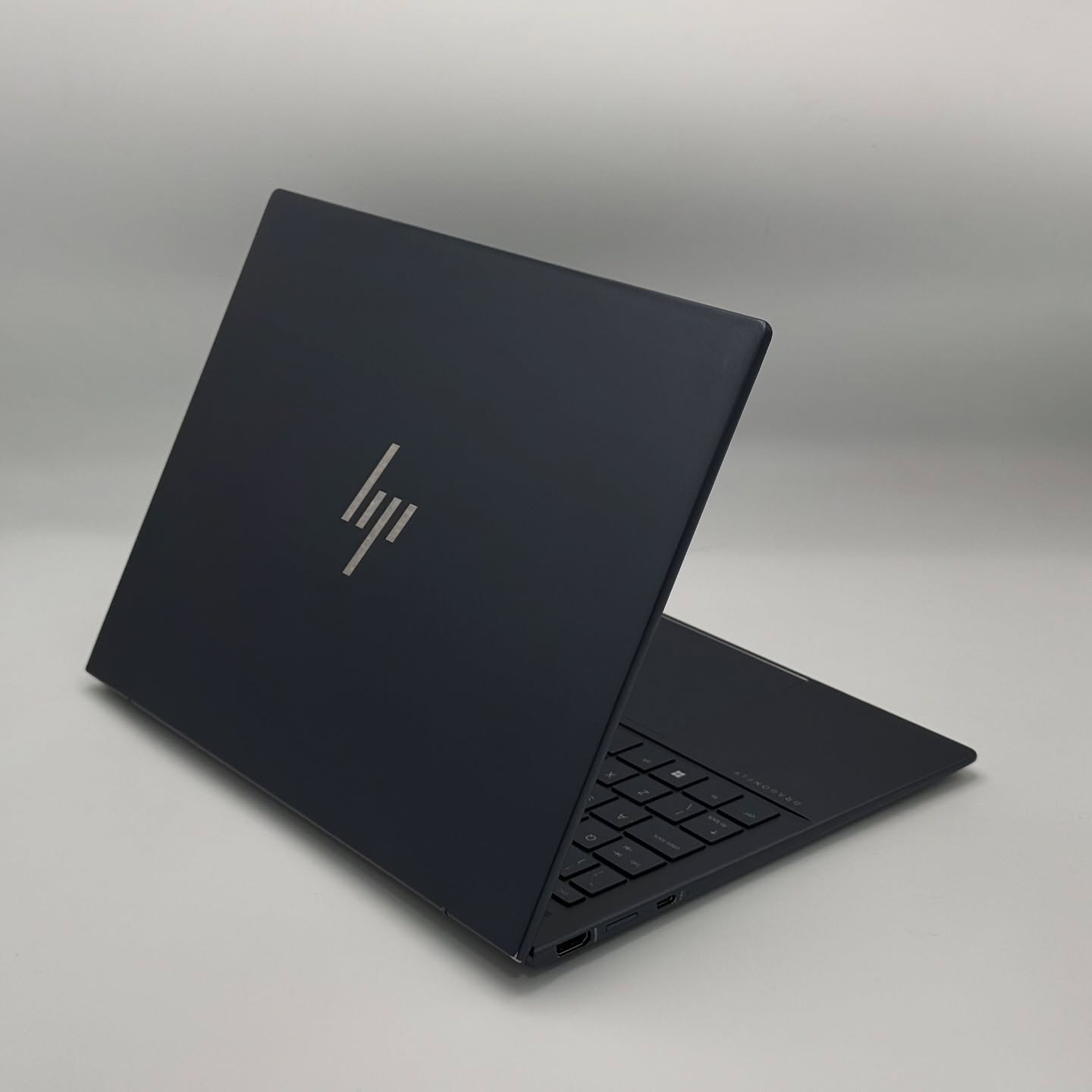 HP DRAGONFLY 13.5” G4 Tactile / 13th I7-1355U / 32Go DDR5 / 512SSD / 13.5” FHD+ – Image 5