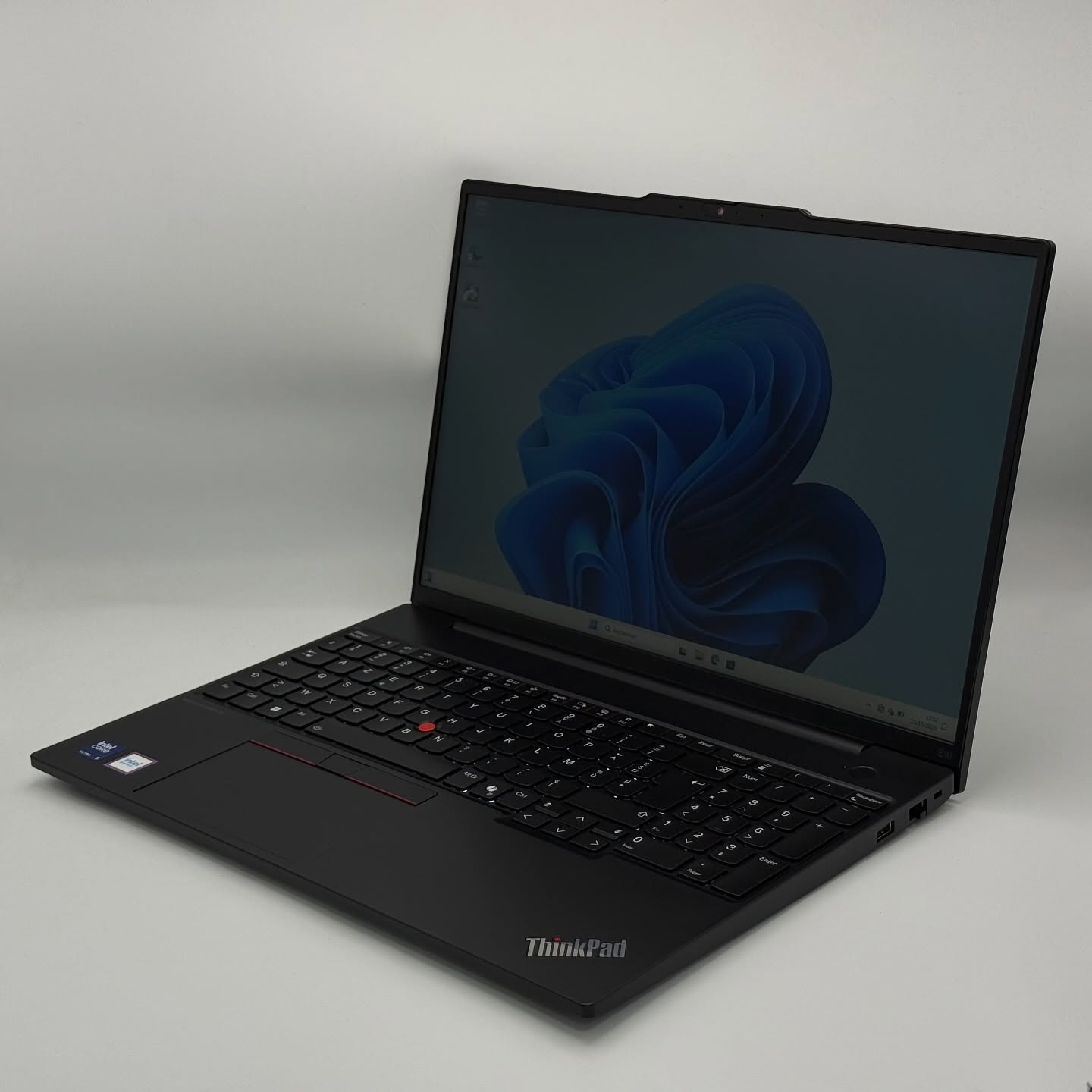 LENOVO THINKPAD E16 Gen 2 / 15th ULTRA 5 125U / 16Go DDR5 / 512SSD / 16” WUXGA – Image 2