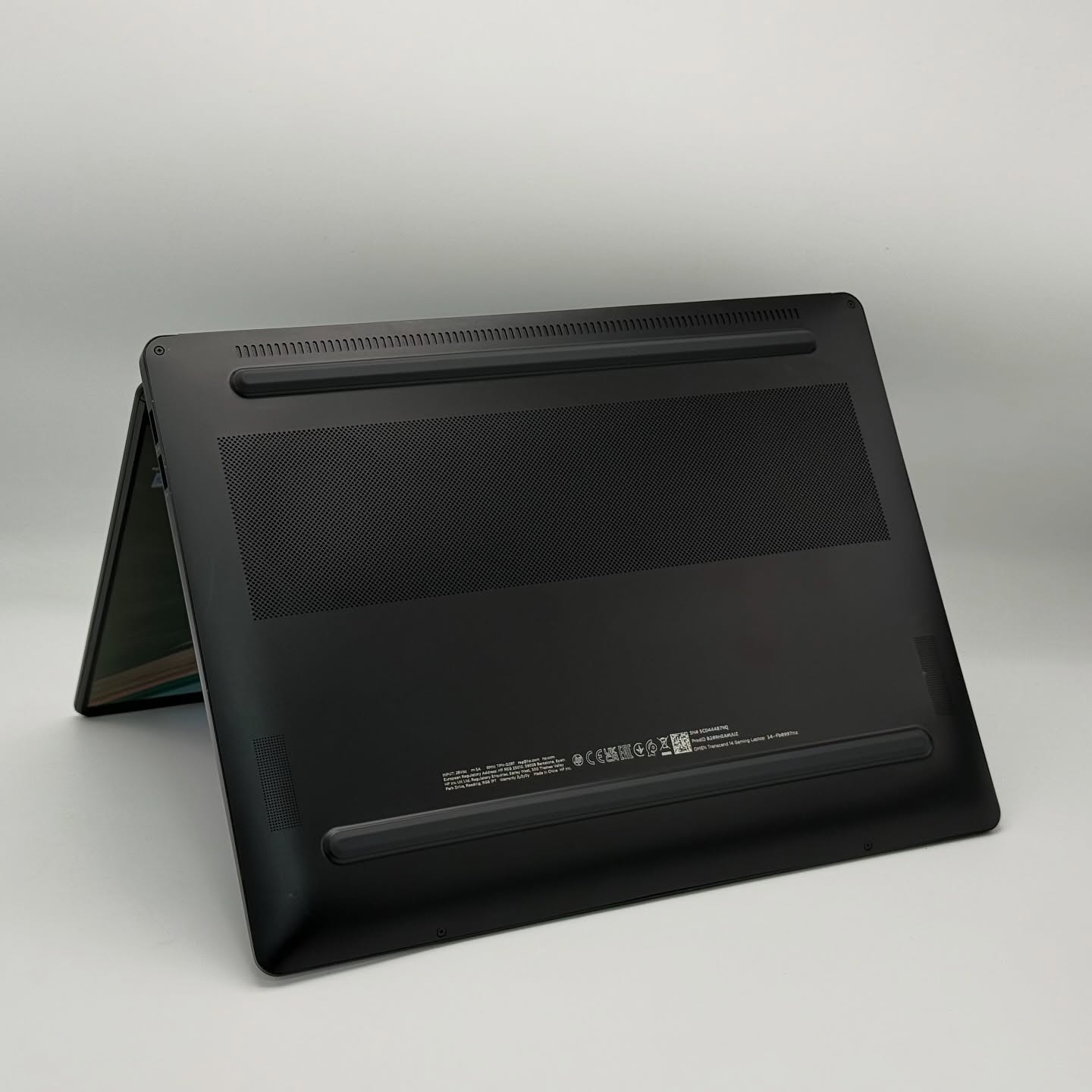 HP OMEN TRANSCEND O14 / ULTRA 9 185H / NVIDIA RTX 4070 8Go / 32Go DDR5 / 1TO SSD / 14” OLED 3k 120Hz – Image 7