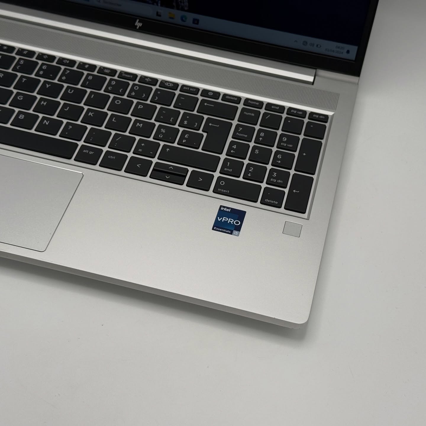 HP ELITEBOOK 650 G10 / 13th I5-1335U / 16Go DDR4 / 256SSD / 15.6” FHD – Image 9