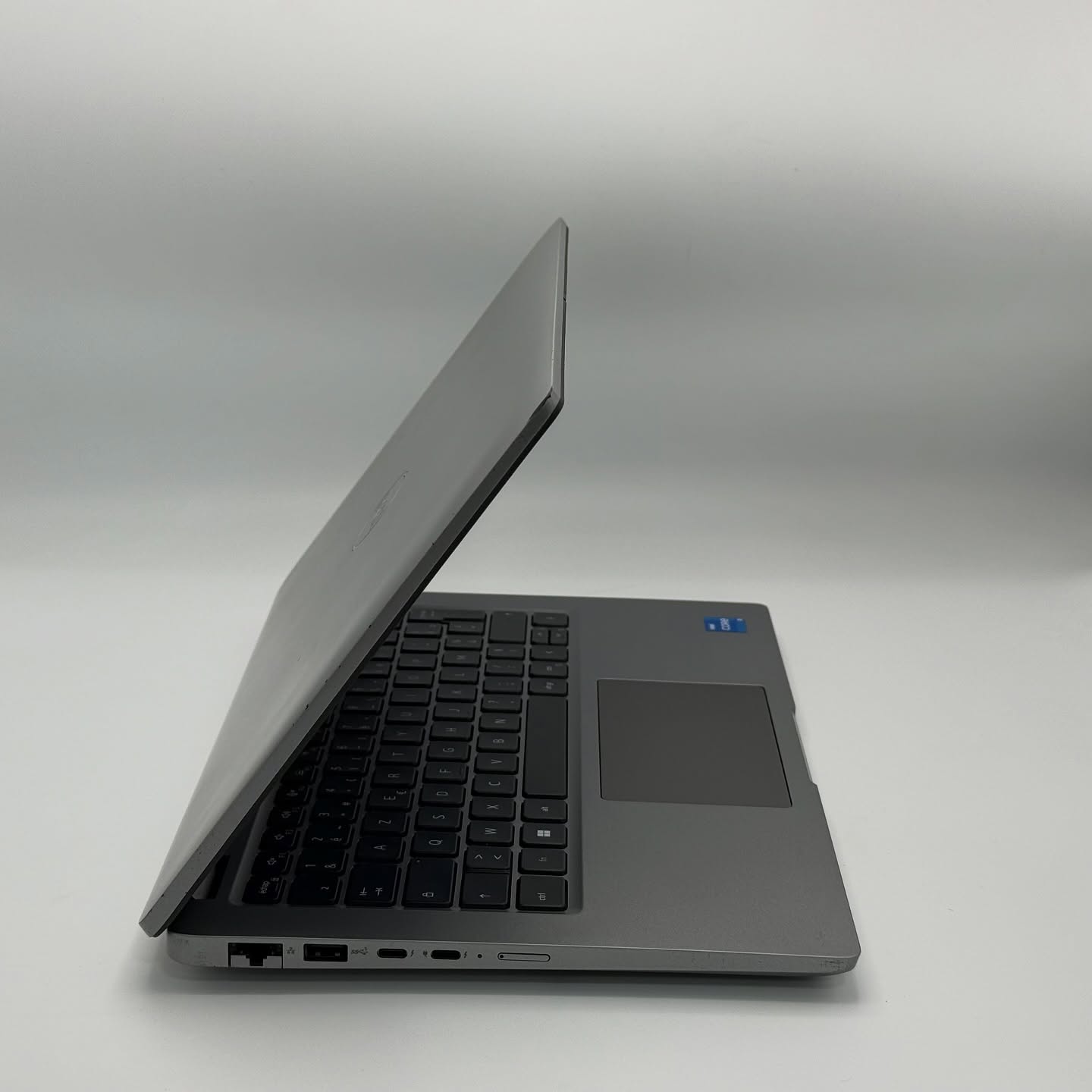 DELL LATITUDE 5440 / 13th vPRO i5-1345U / 16Go DDR4 / 256Go SSD / 14” FHD – Image 7