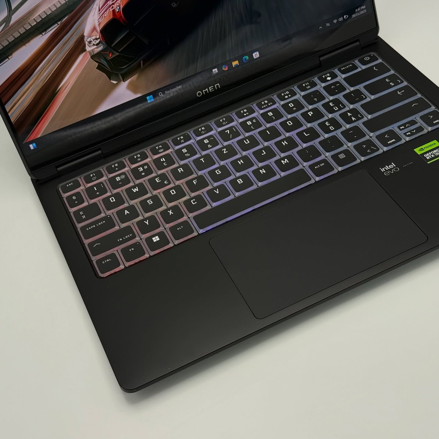 HP OMEN TRANSCEND O14 / ULTRA 9 185H / NVIDIA RTX 4070 8Go / 32Go DDR5 / 1TO SSD / 14” OLED 3k 120Hz – Image 9