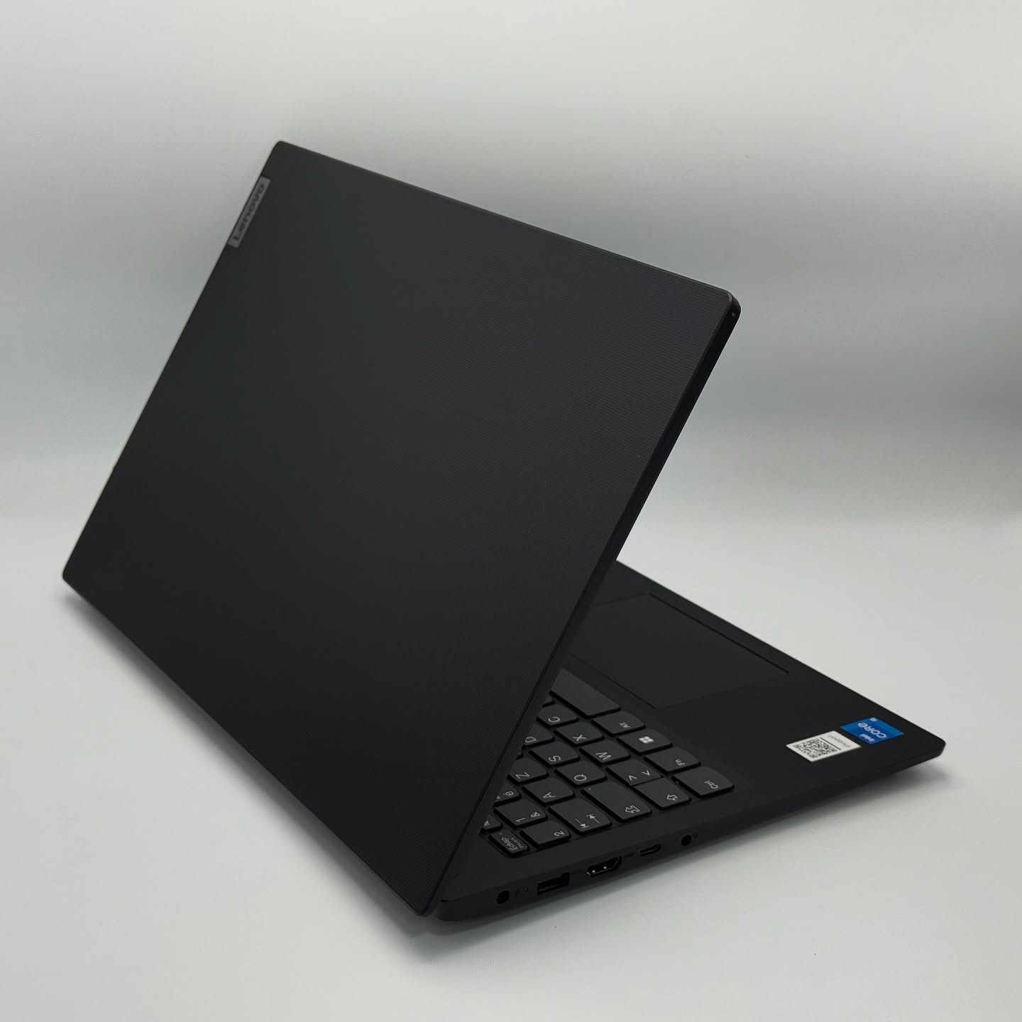 LENOVO V15 G4 / 13th I5-13420H / 8Go DDR4 / 256SSD / 15.6” FHD – Image 6